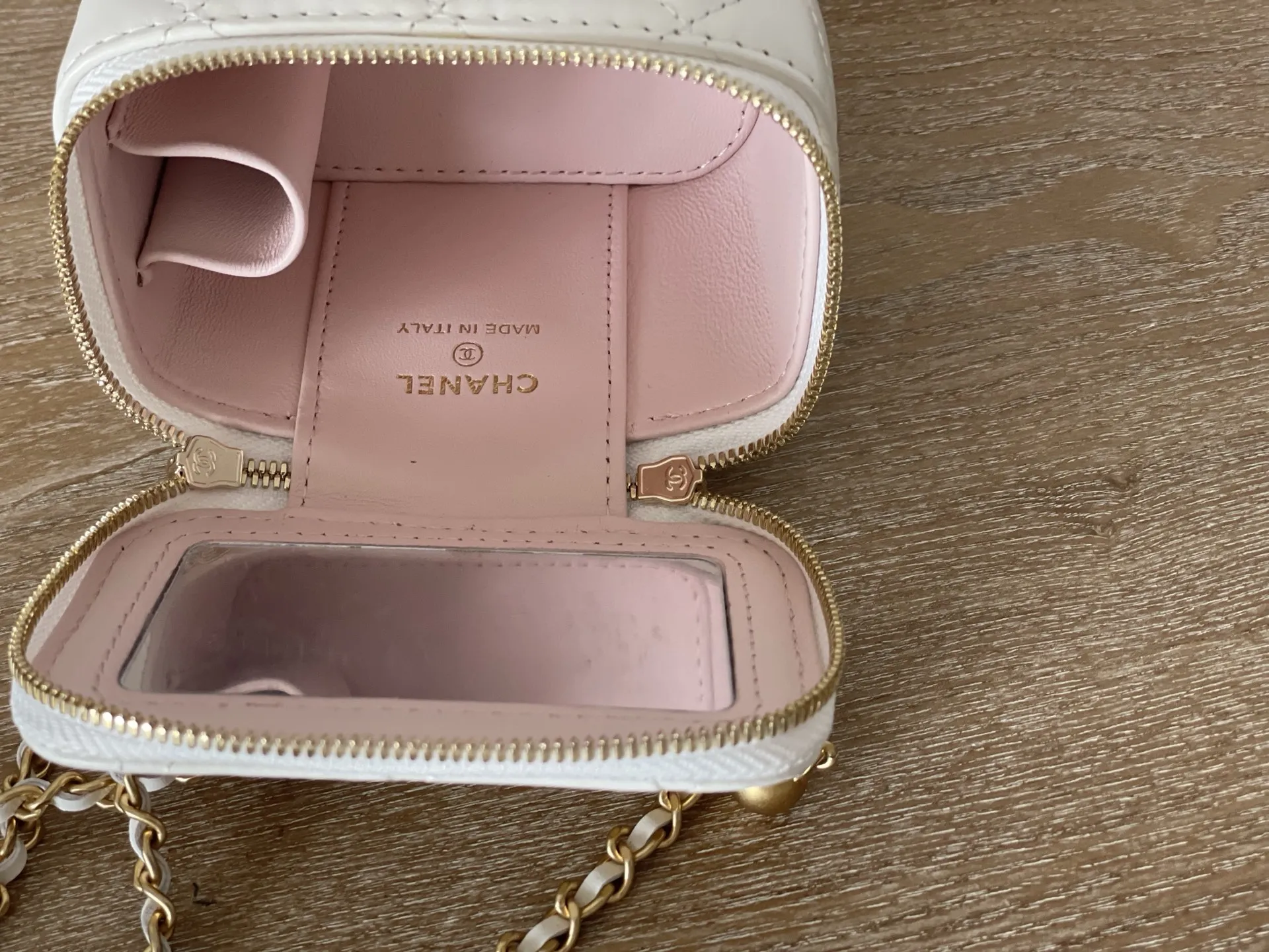 CHANEL 24C 白 ダブルゴールデンボックスバッグ - 画像 (7)