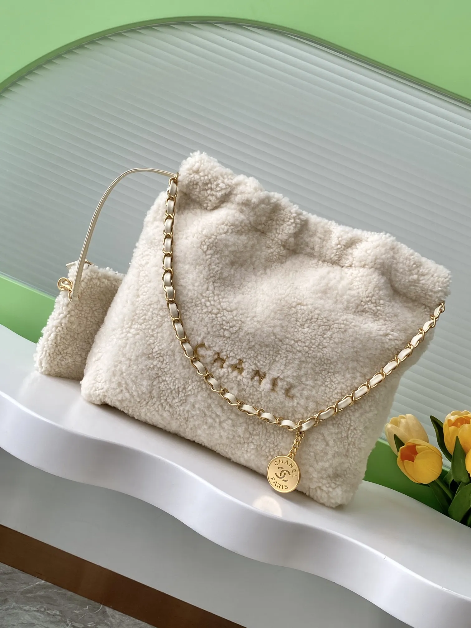 シャネル 24K 羊毛 ミニバッグ 黒