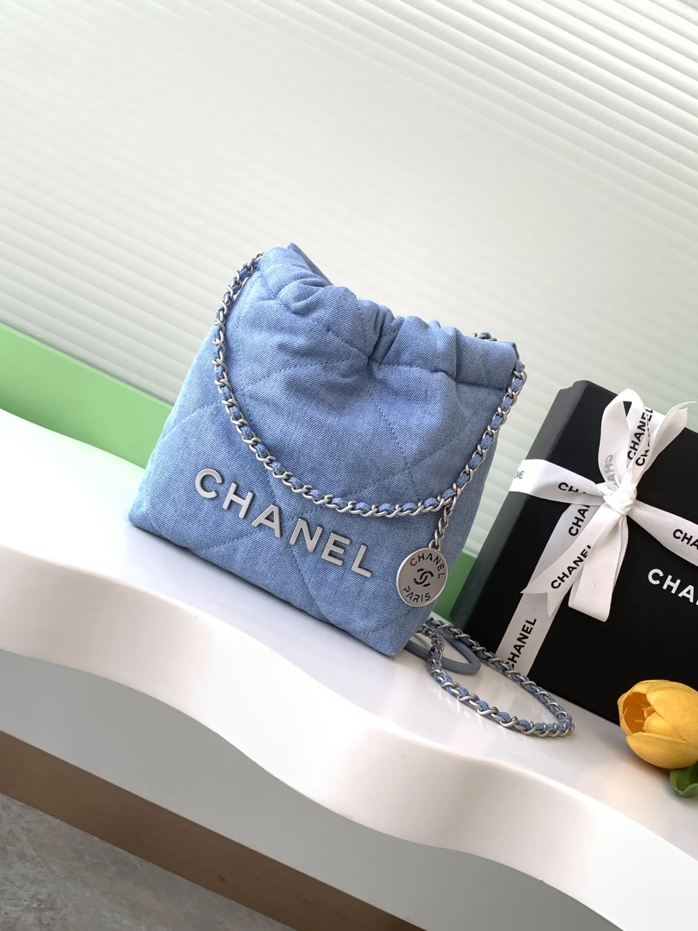 CHANEL ミニバッグ ブルー デニム風 AS3980