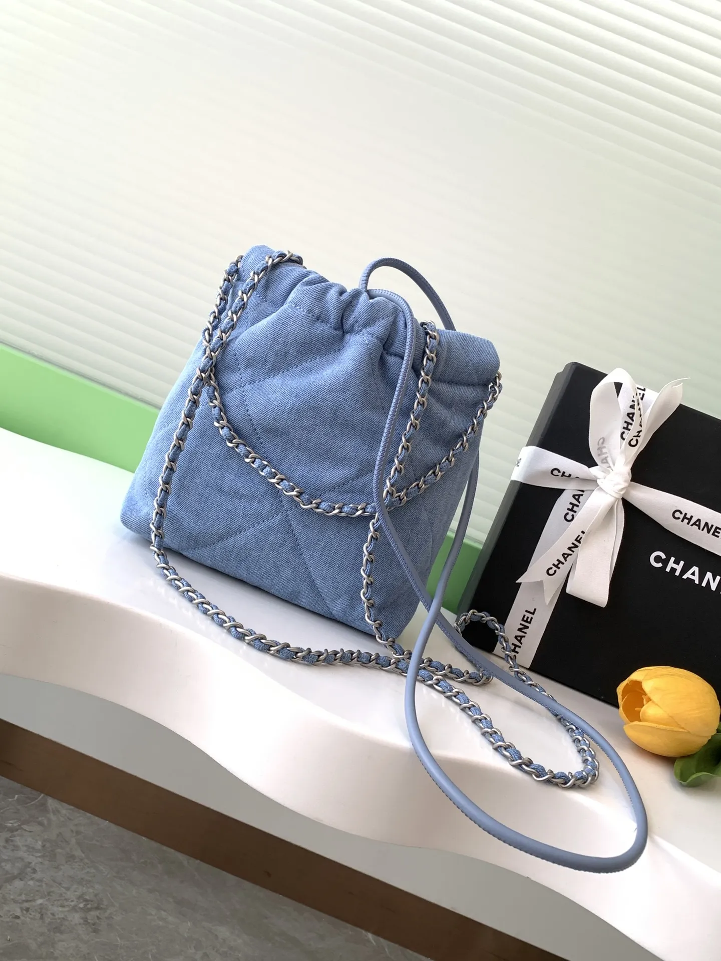 CHANEL ミニバッグ ブルー デニム風 AS3980 - 画像 (4)