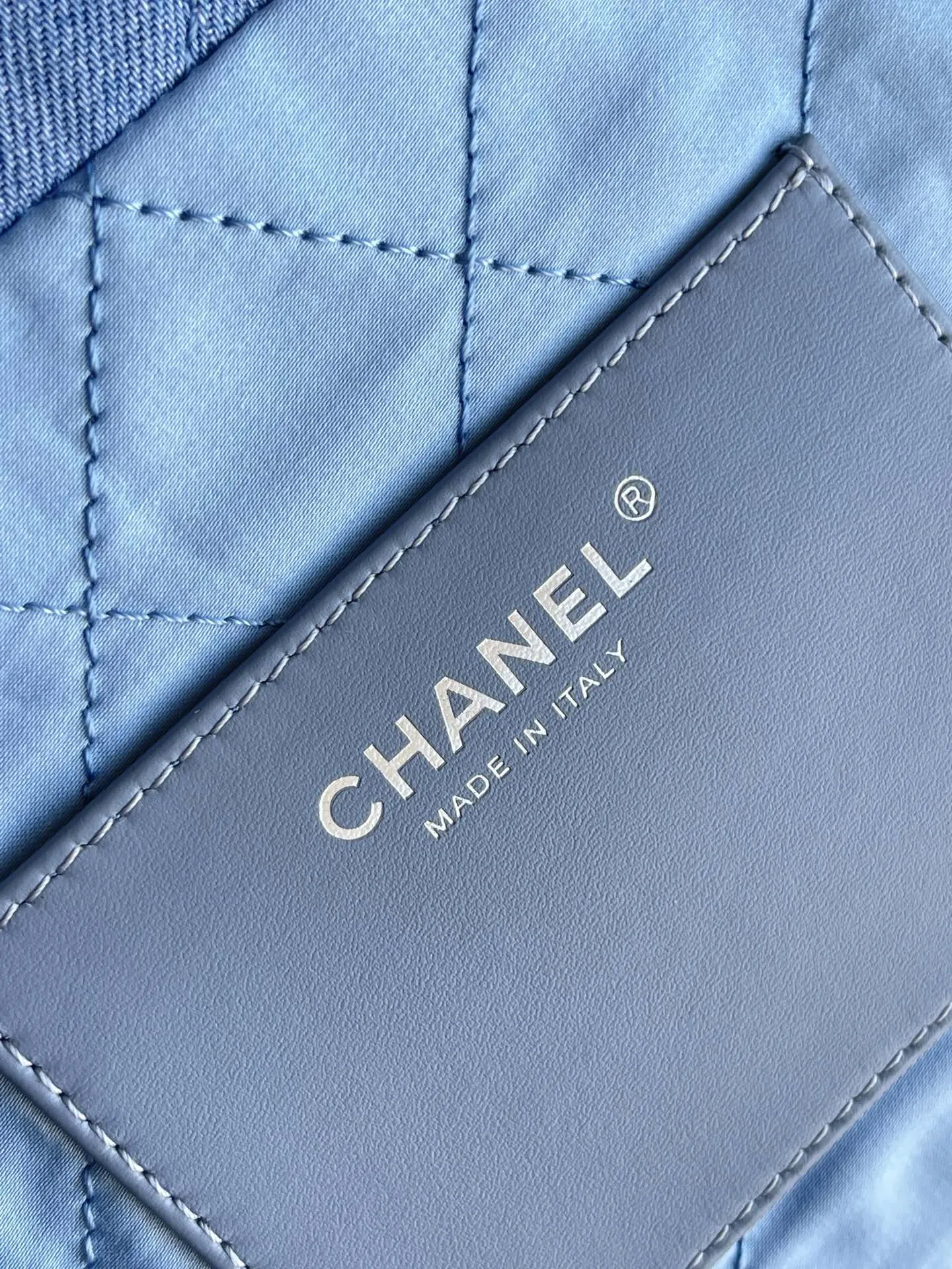 CHANEL ミニバッグ ブルー デニム風 AS3980 - 画像 (10)