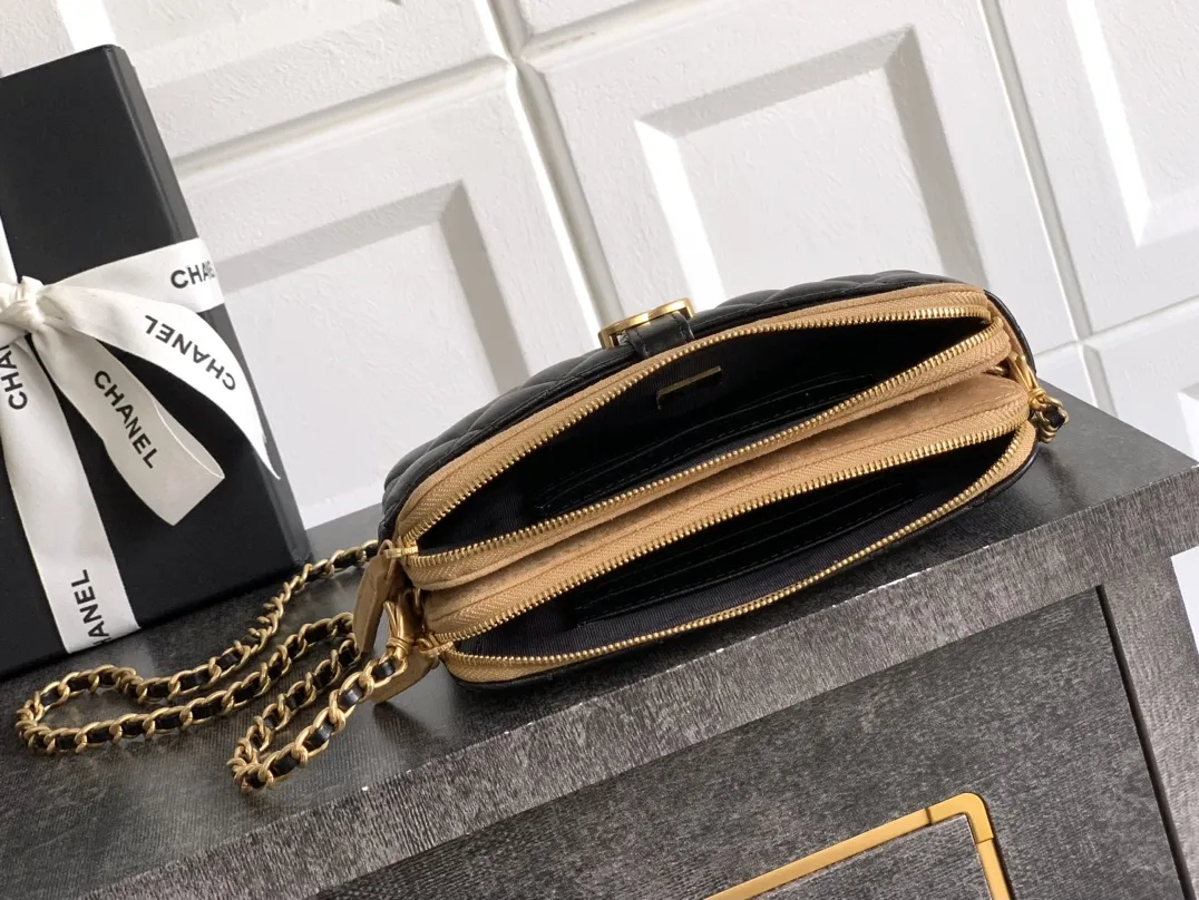 CHANEL カラメル色スエードパッチワーク携帯バッグ25 A - 画像 (9)