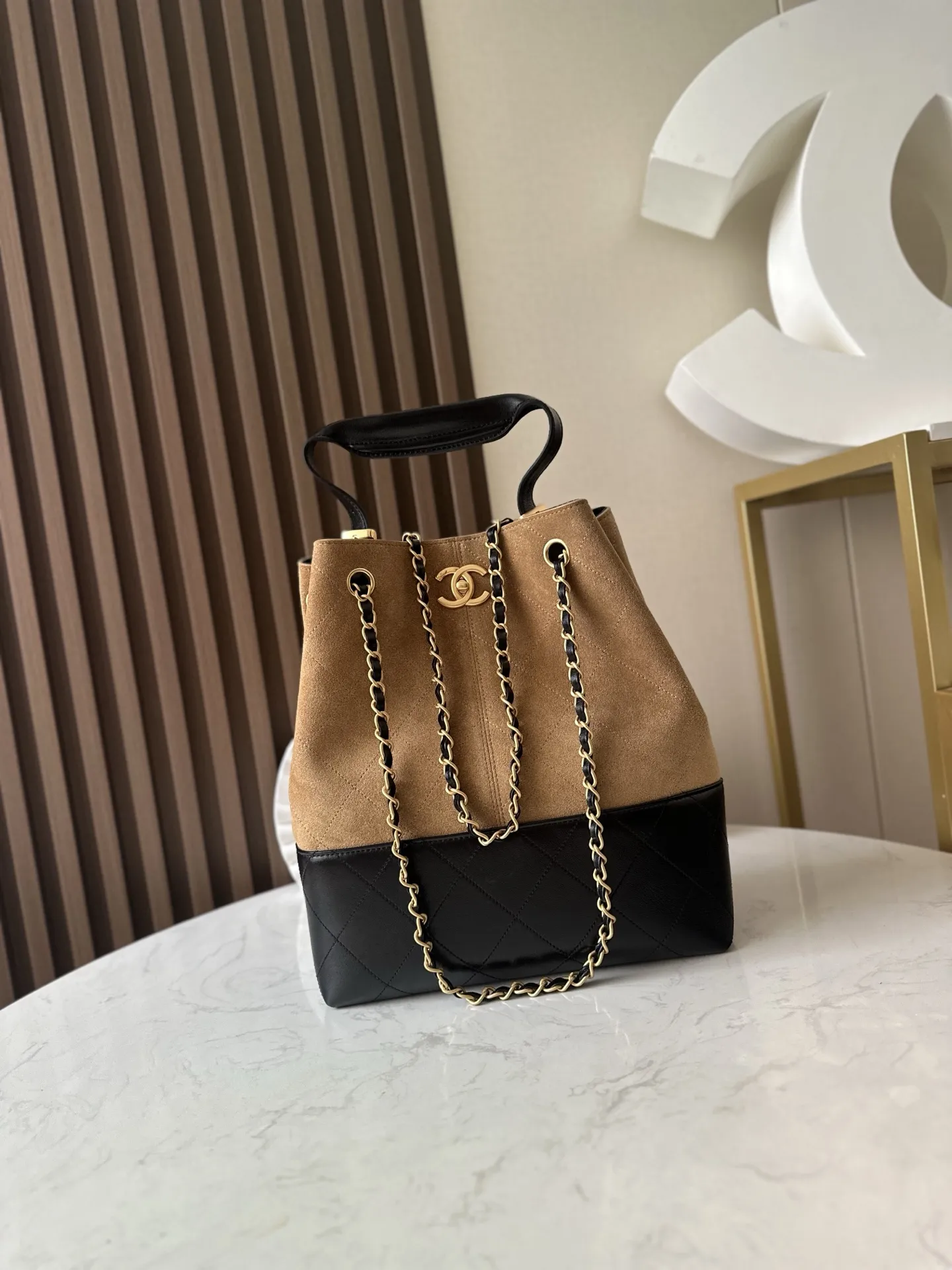 Chanel25A高級手作り坊仔牛革バッグブラウンカラーバイカラーバッグ