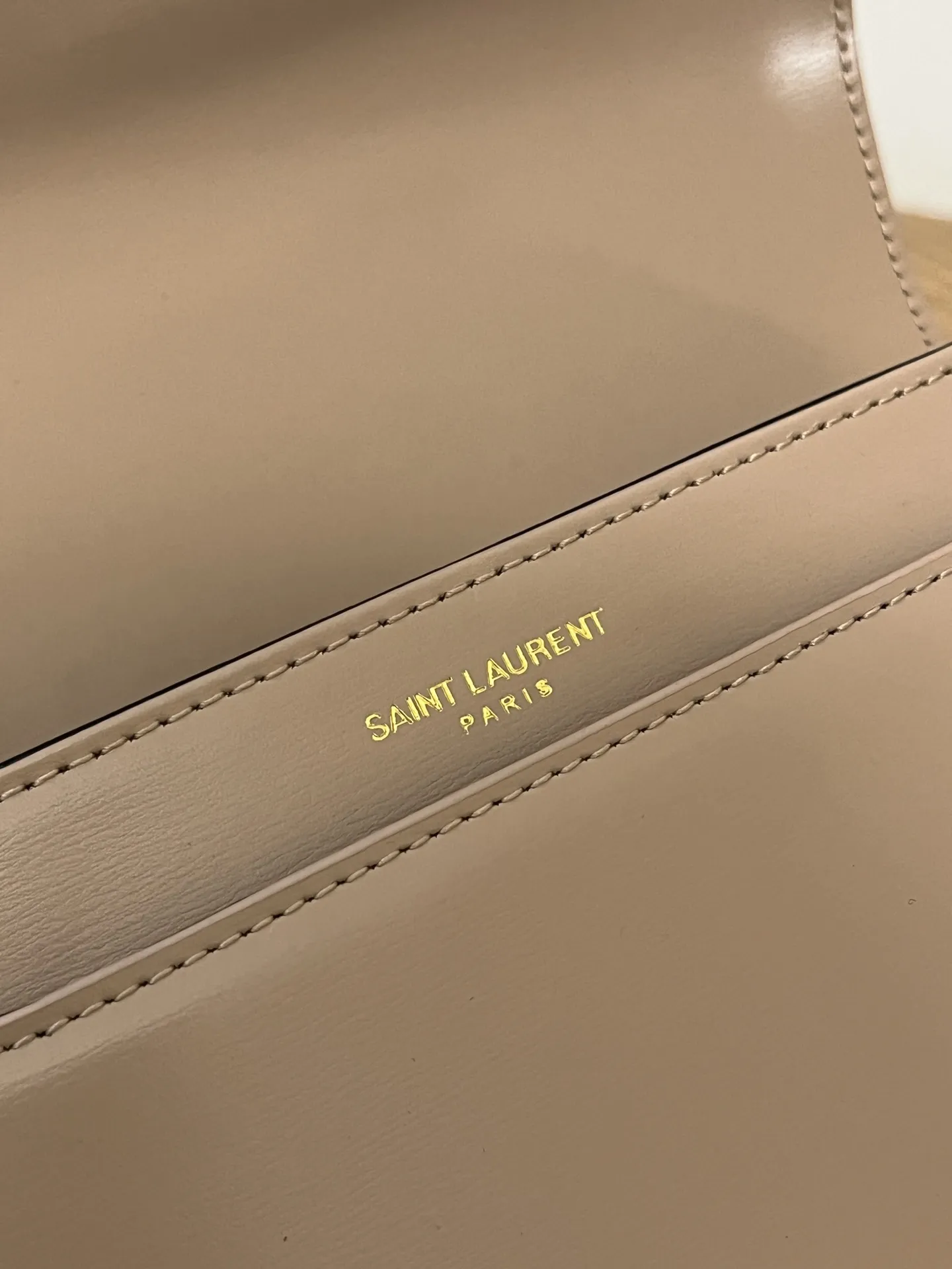 SAINT LAURENT ベージュ ボックスバッグ 小サイズ - 画像 (7)