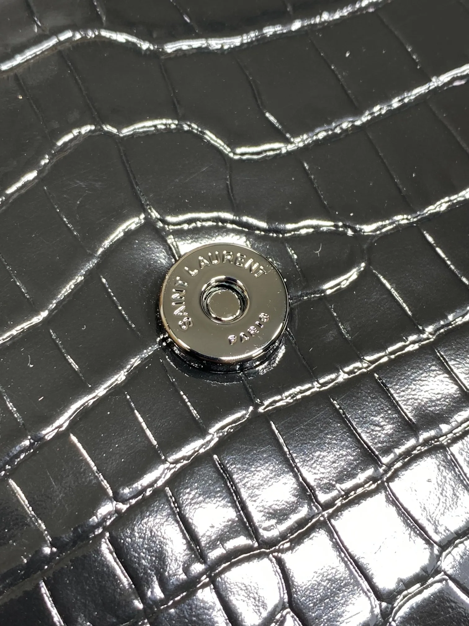 Yves Saint Laurent ブラッククロコ型前Flipバッグ - 画像 (7)