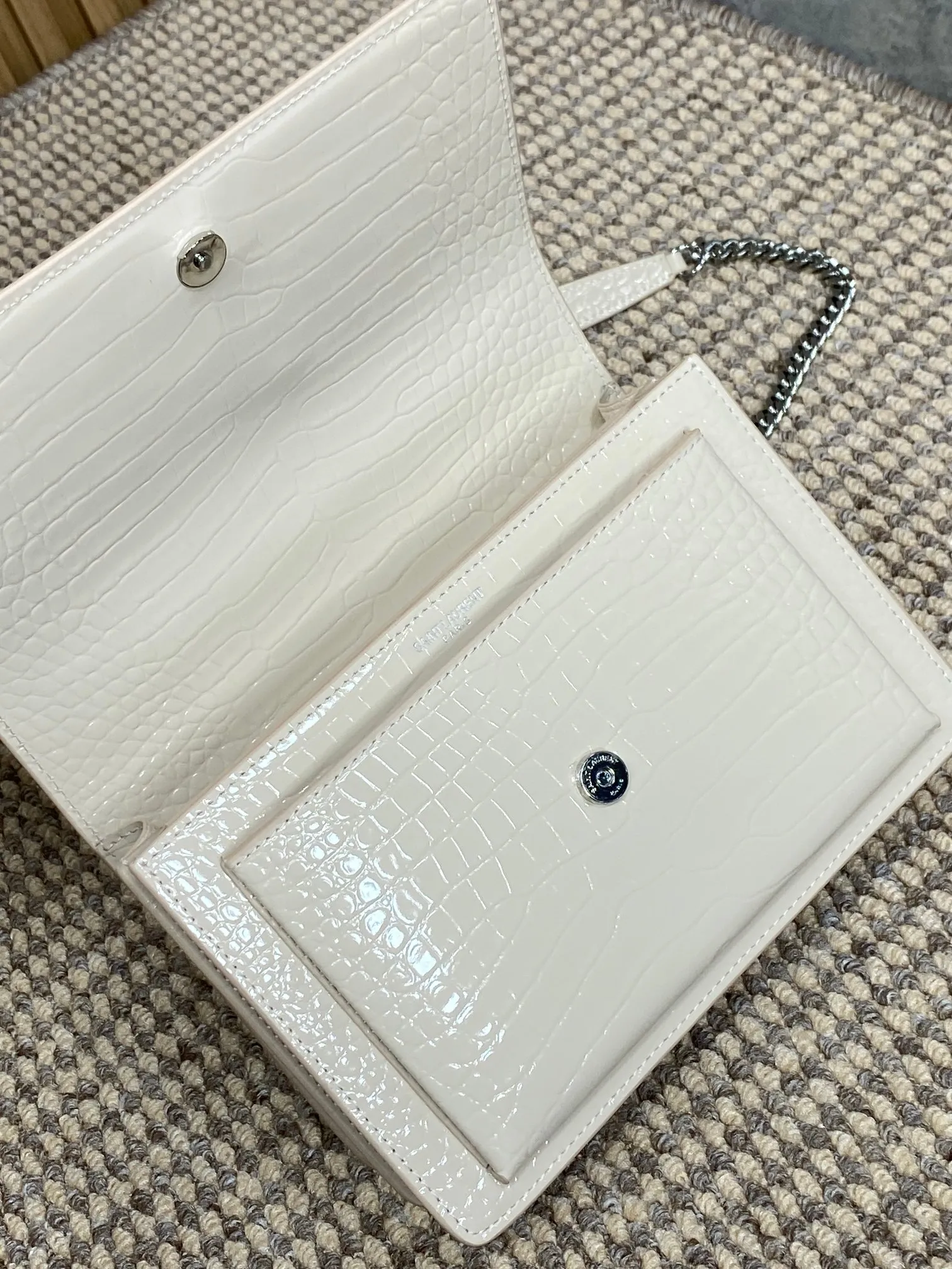 Yves Saint Laurentアンズ色鞄 - 画像 (8)