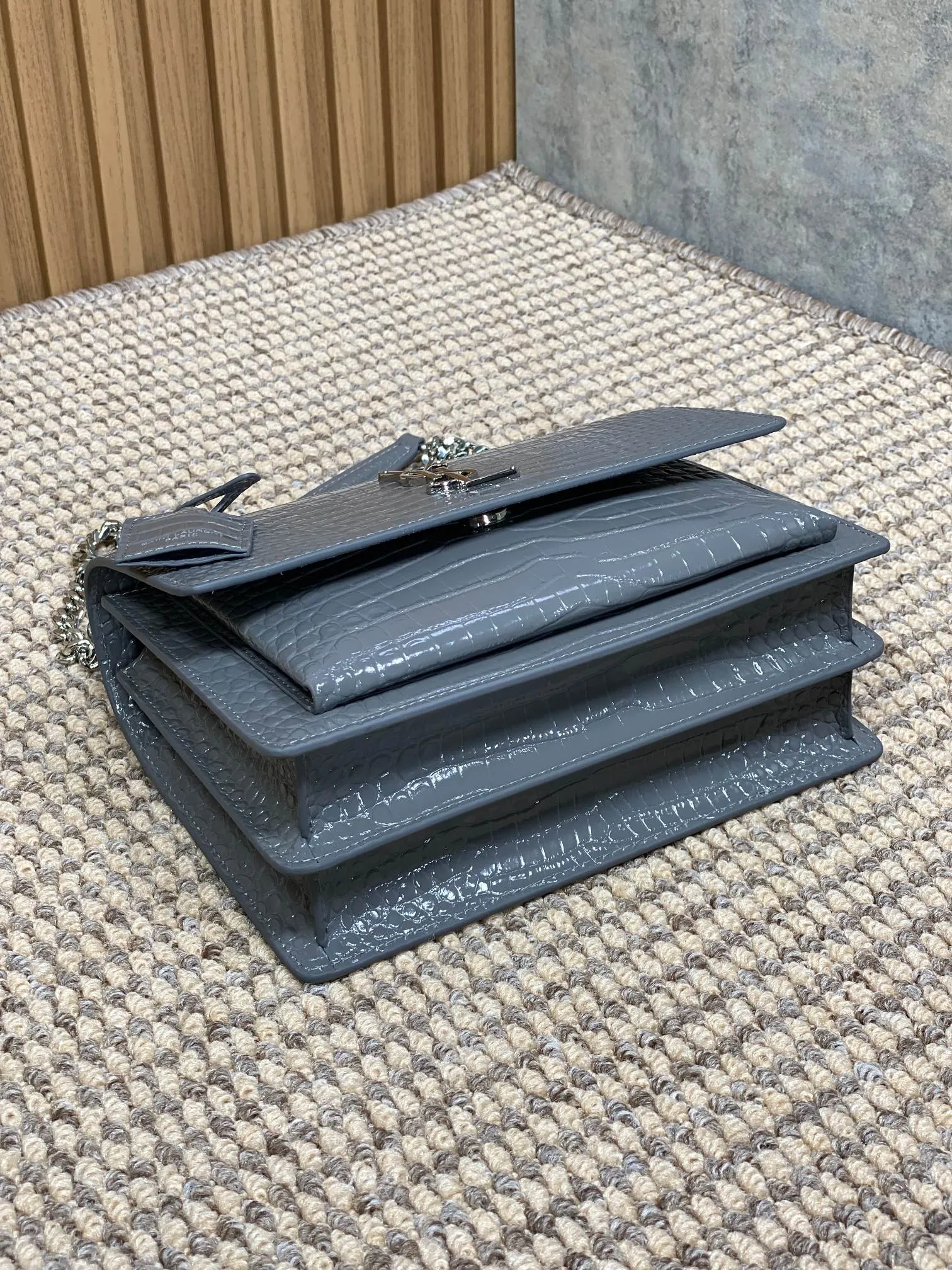 Yves Saint Laurent グレー前翻盖手袋 - 画像 (4)