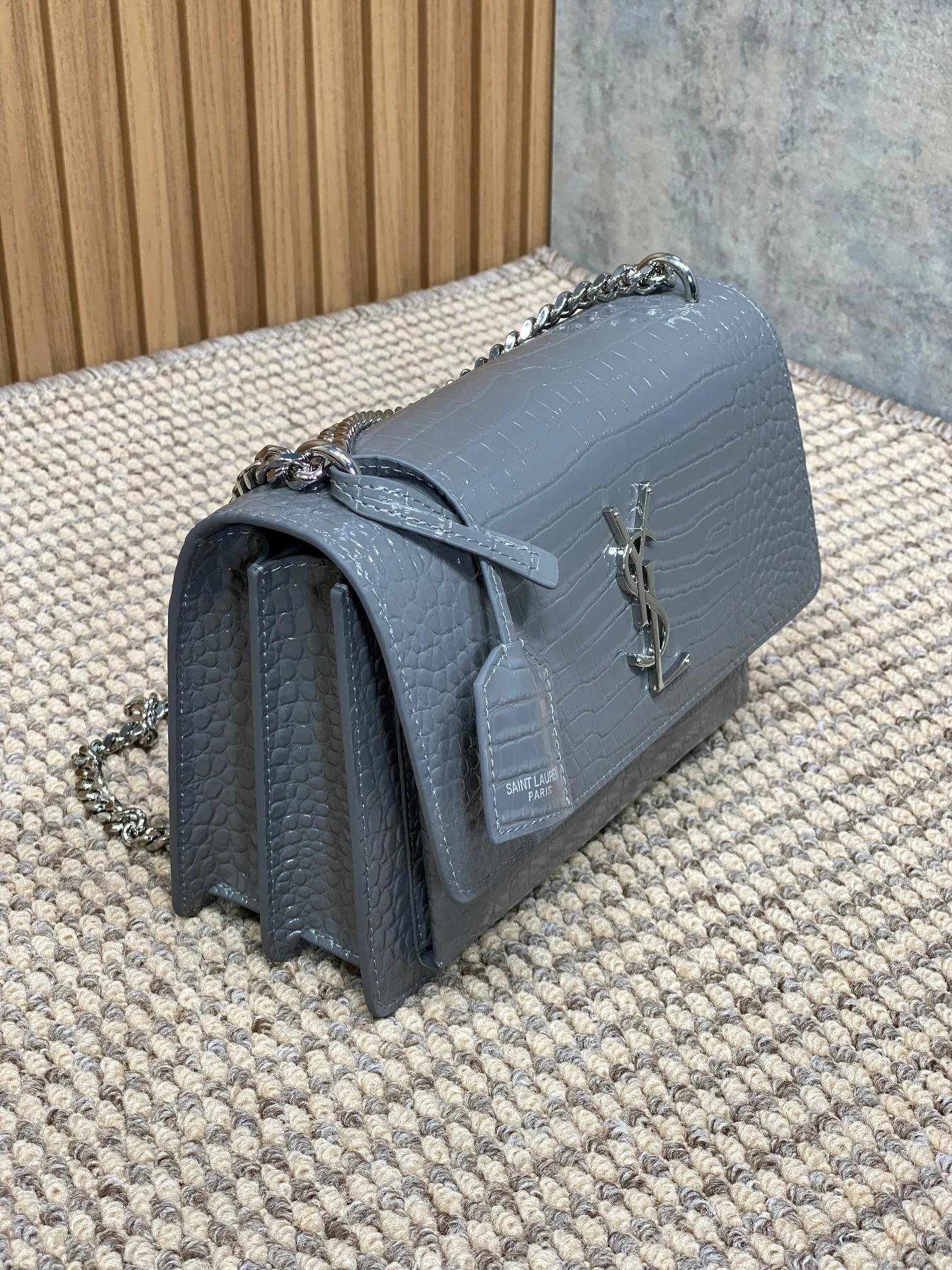 Yves Saint Laurent グレー前翻盖手袋 - 画像 (5)