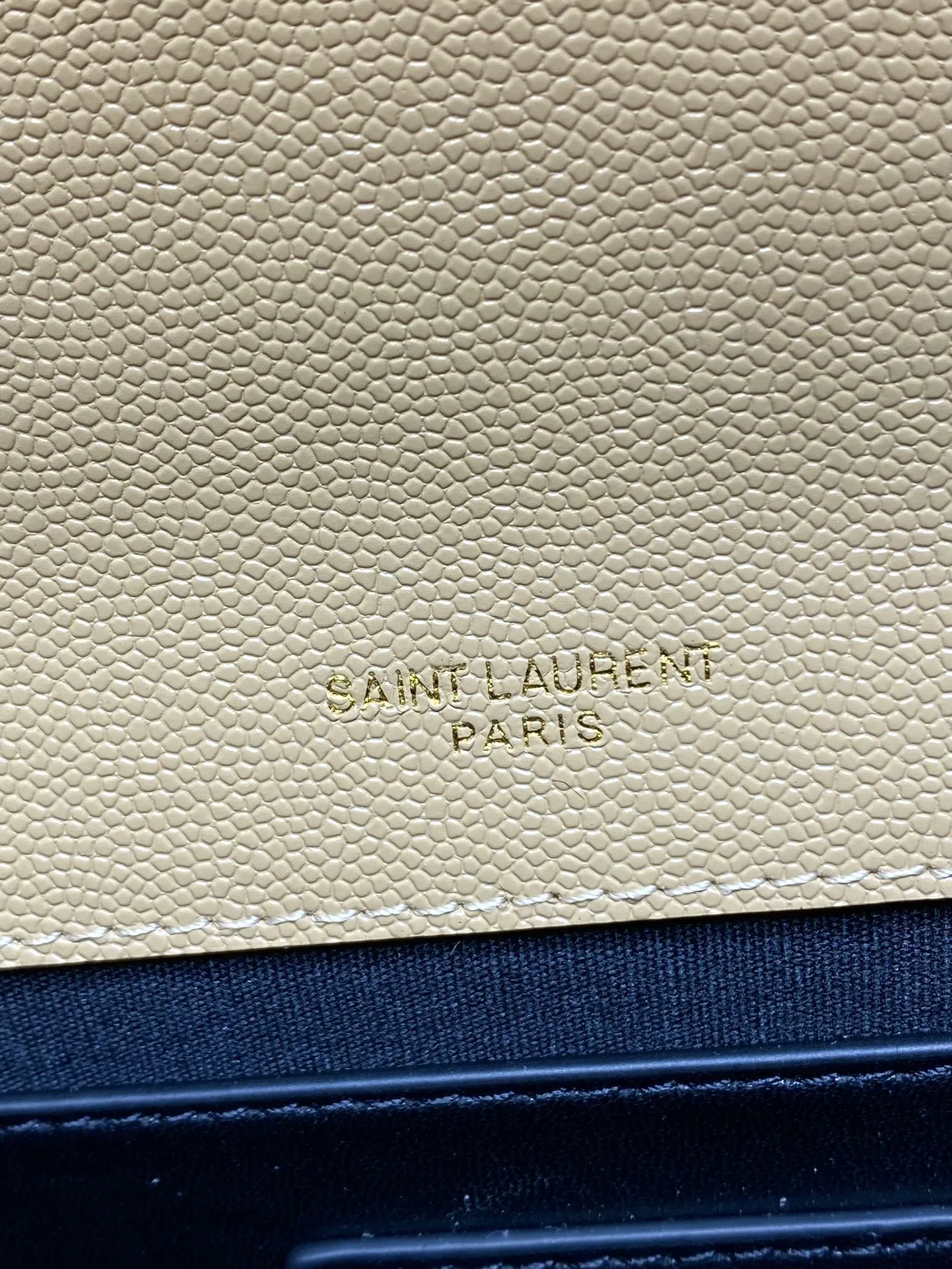 Yves Saint Laurent ベージュ 流す装飾バッグ - 画像 (9)