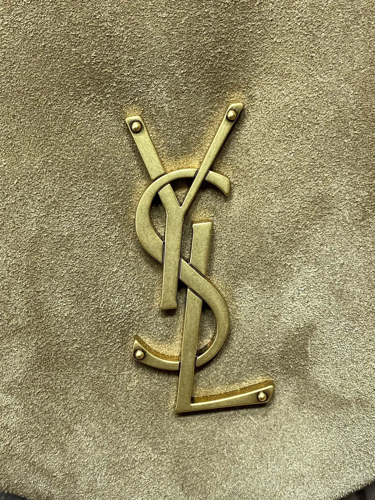 Yves Saint Laurent カーキ カルプソバッグ - 画像 (7)