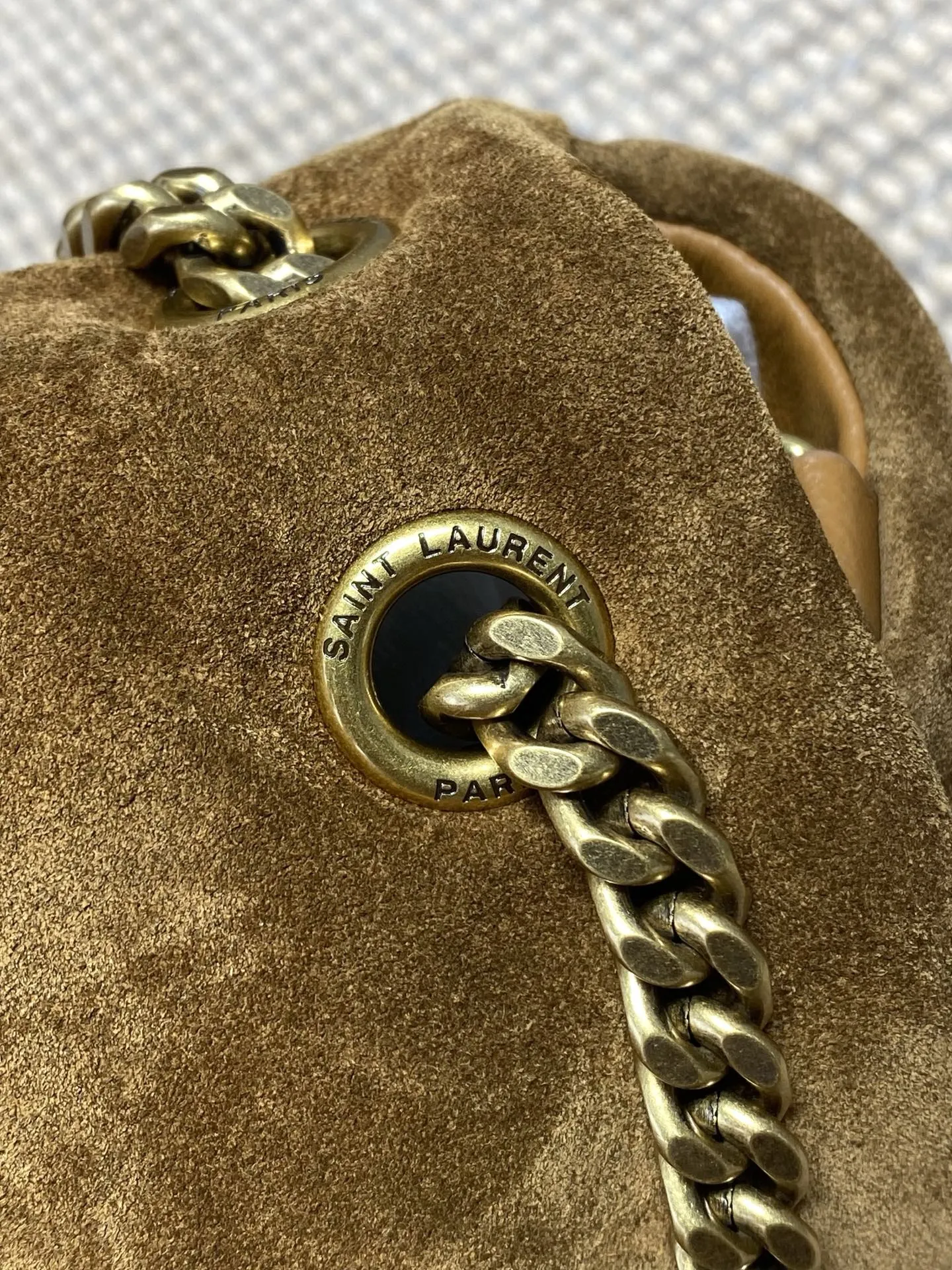 Yves Saint Laurent カルメル色 Calypsoバッグ - 画像 (8)