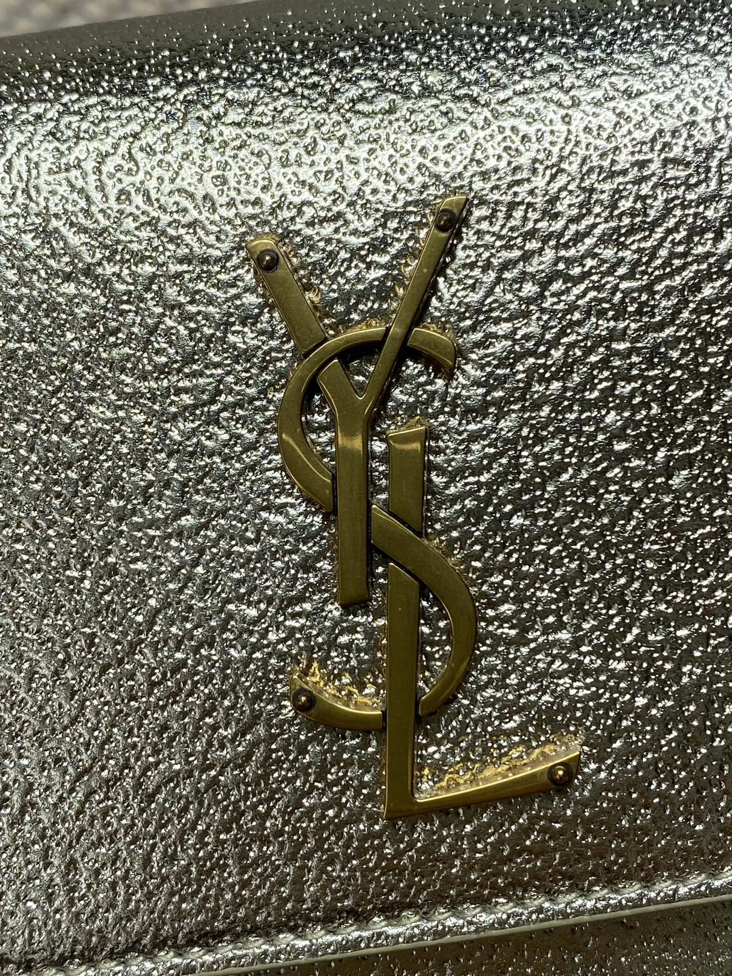 Yves Saint Laurent ゴールド サンセットバッグ - 画像 (9)