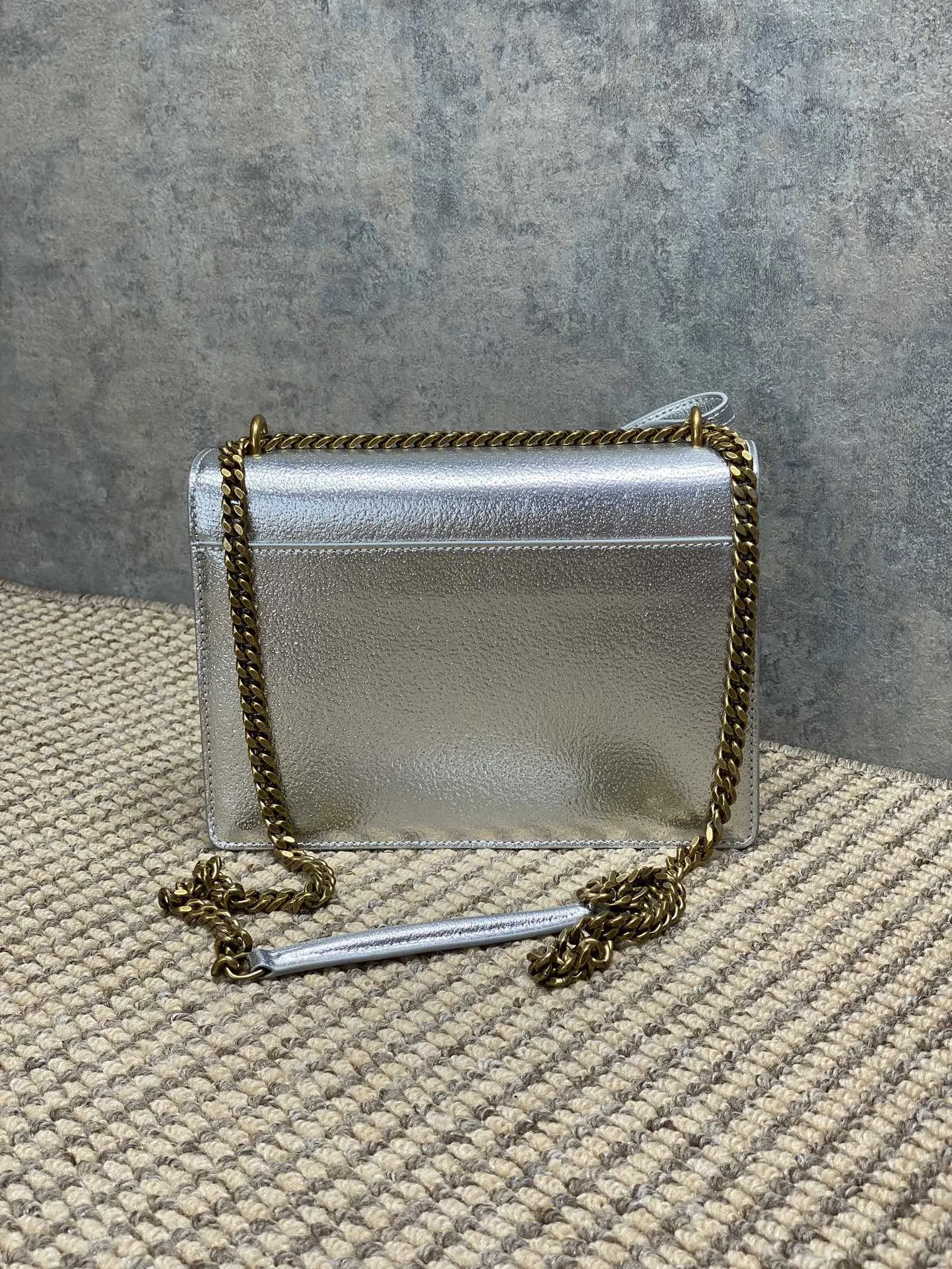 Yves Saint Laurent シルバー サンセットバッグ - 画像 (3)