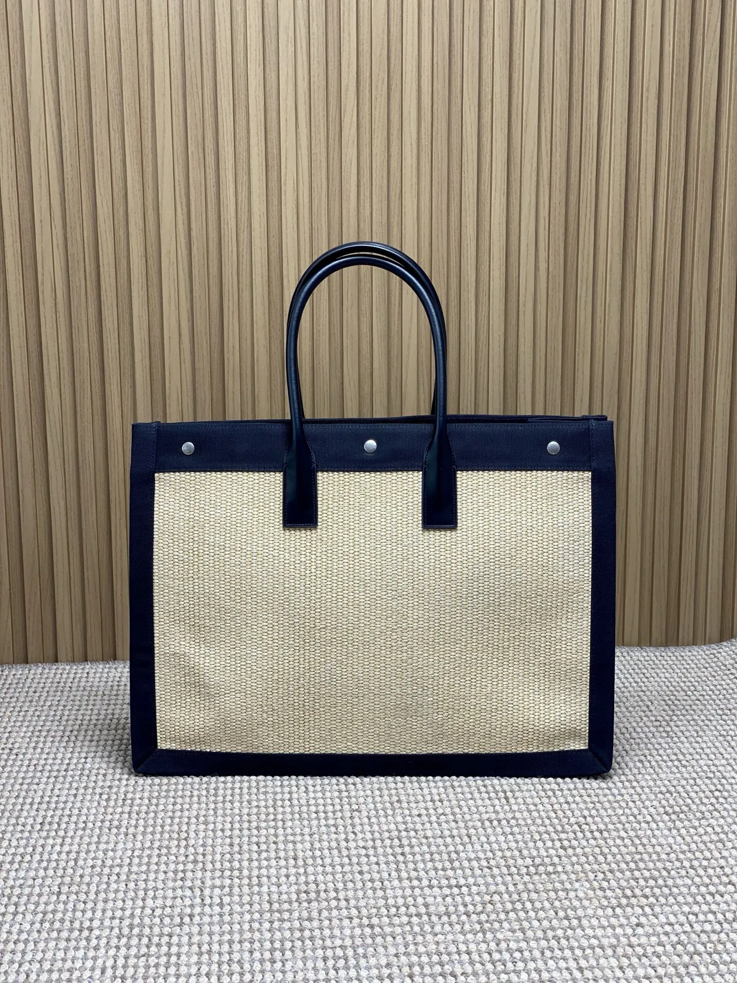 Yves Saint Laurent 杏色 Rive Gauche Tote - 画像 (3)