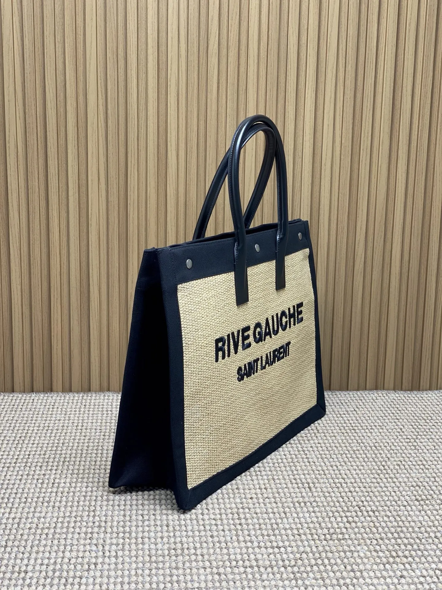 Yves Saint Laurent 杏色 Rive Gauche Tote - 画像 (4)