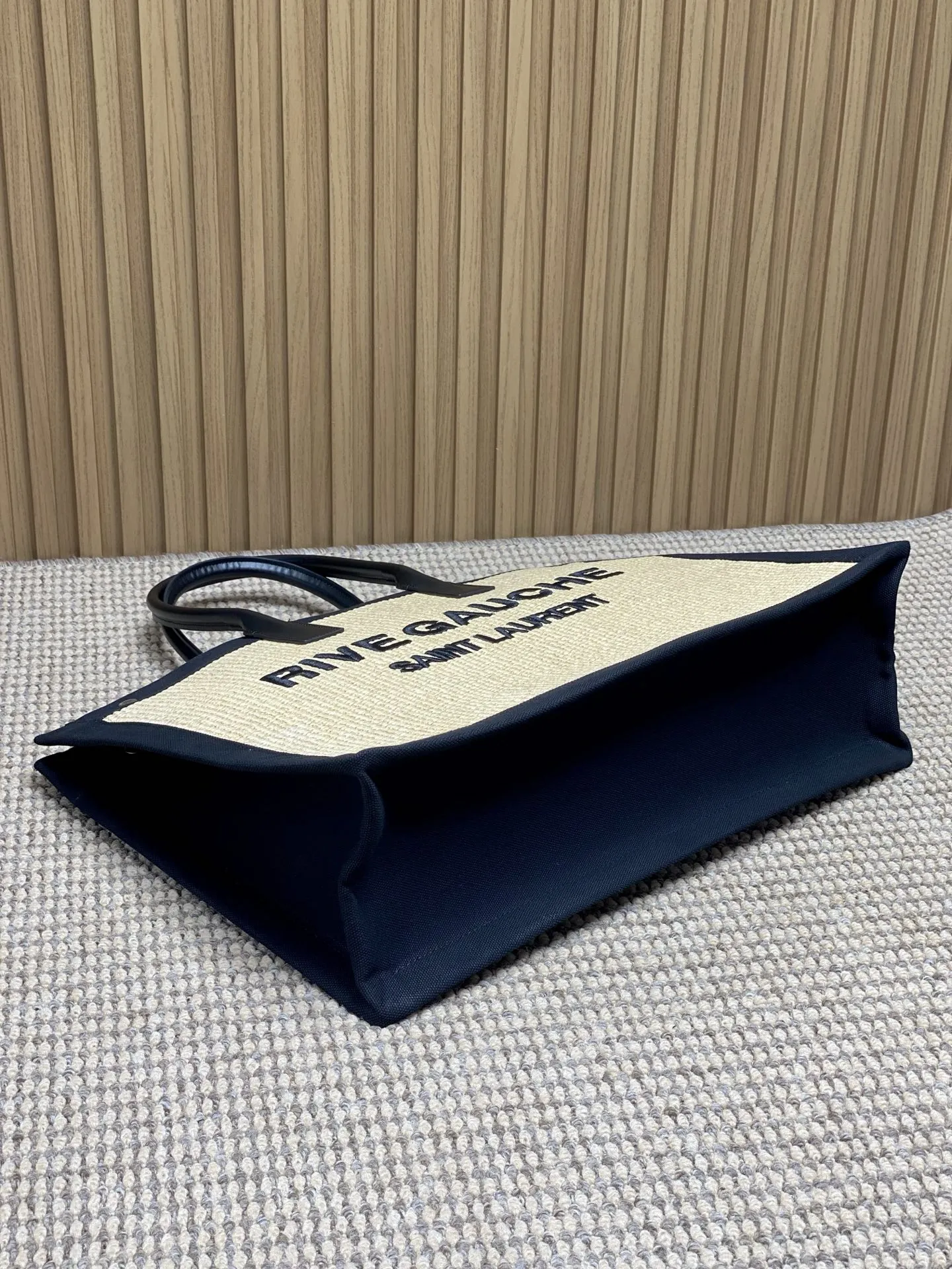 Yves Saint Laurent 杏色 Rive Gauche Tote - 画像 (5)