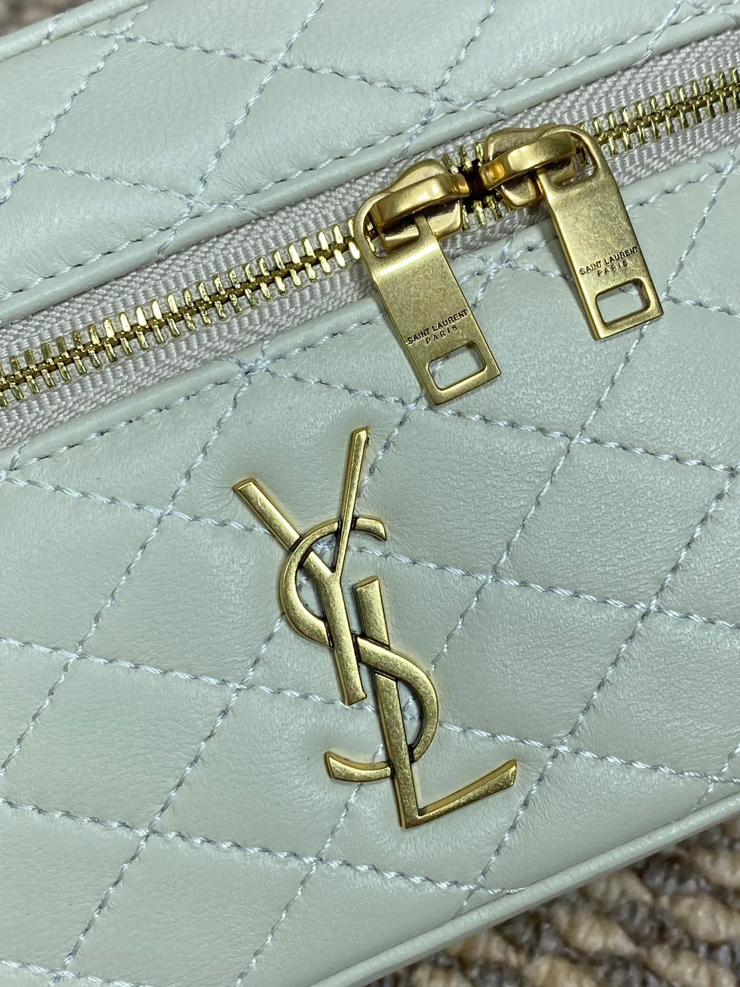 Yves Saint Laurent ライトグリーン ボックスバッグ - 画像 (6)