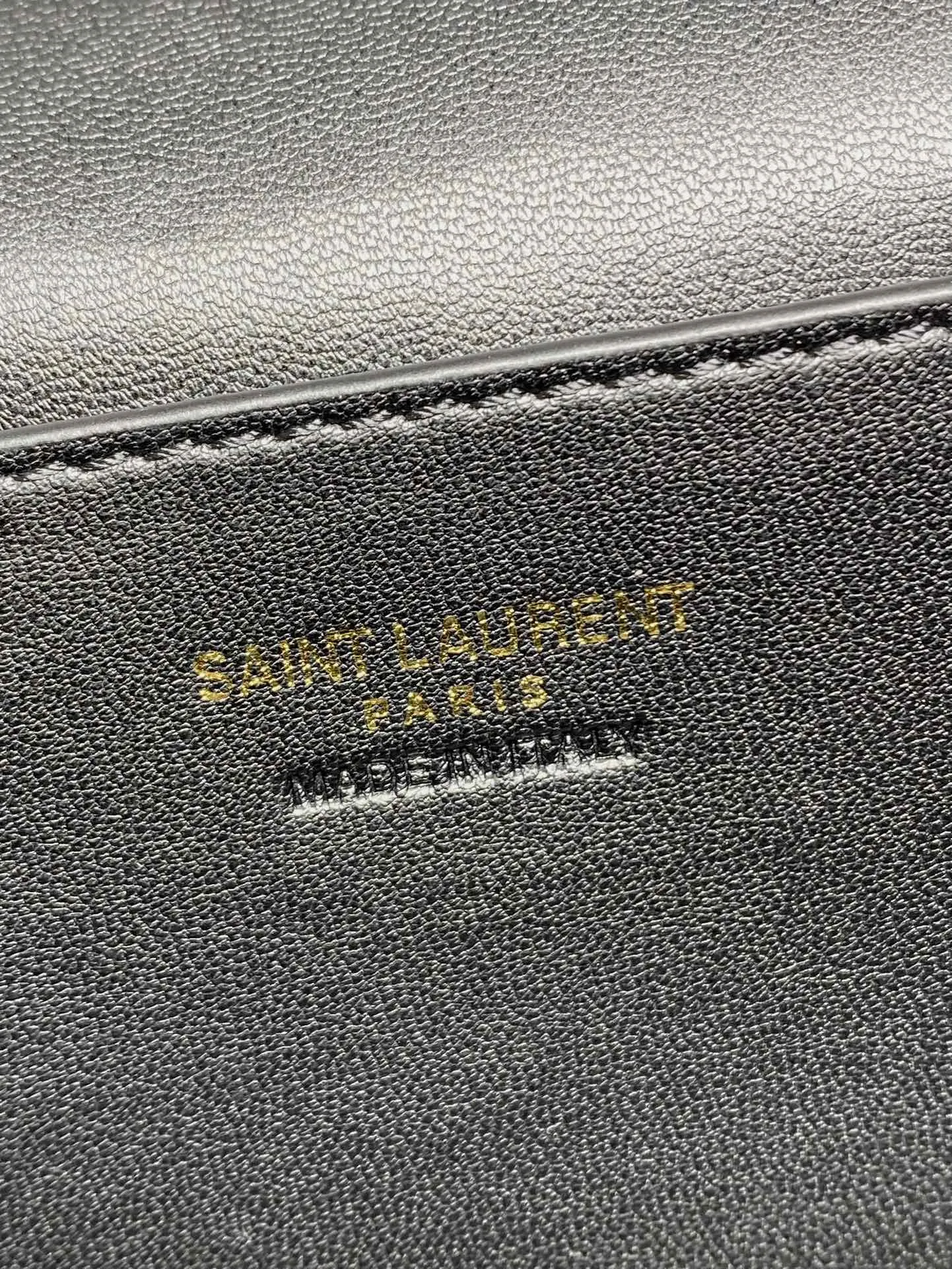 Yves Saint Laurent ネイビー 小Gabyバッグ - 画像 (9)