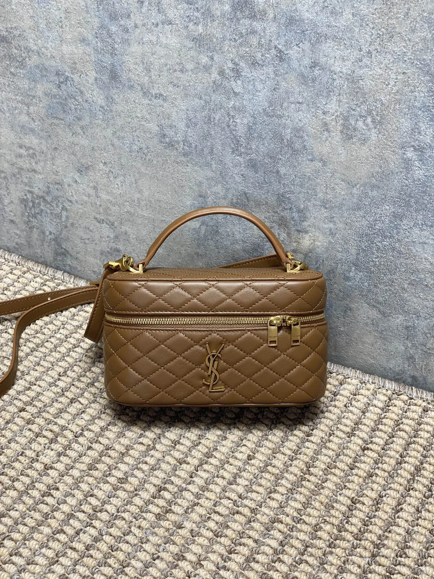 Yves Saint Laurent 棕色小gabyボックスバッグ