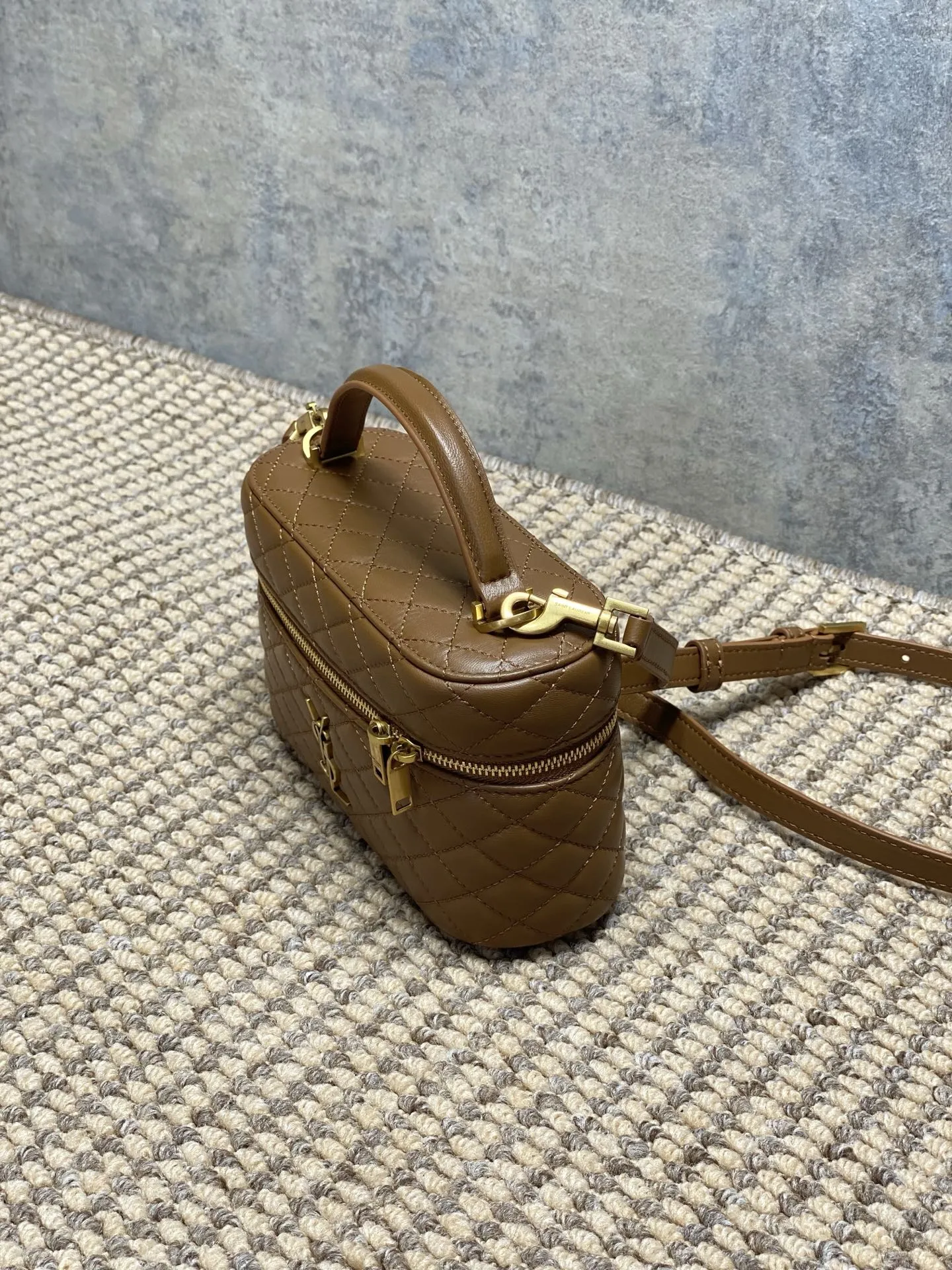 Yves Saint Laurent 棕色小gabyボックスバッグ - 画像 (4)