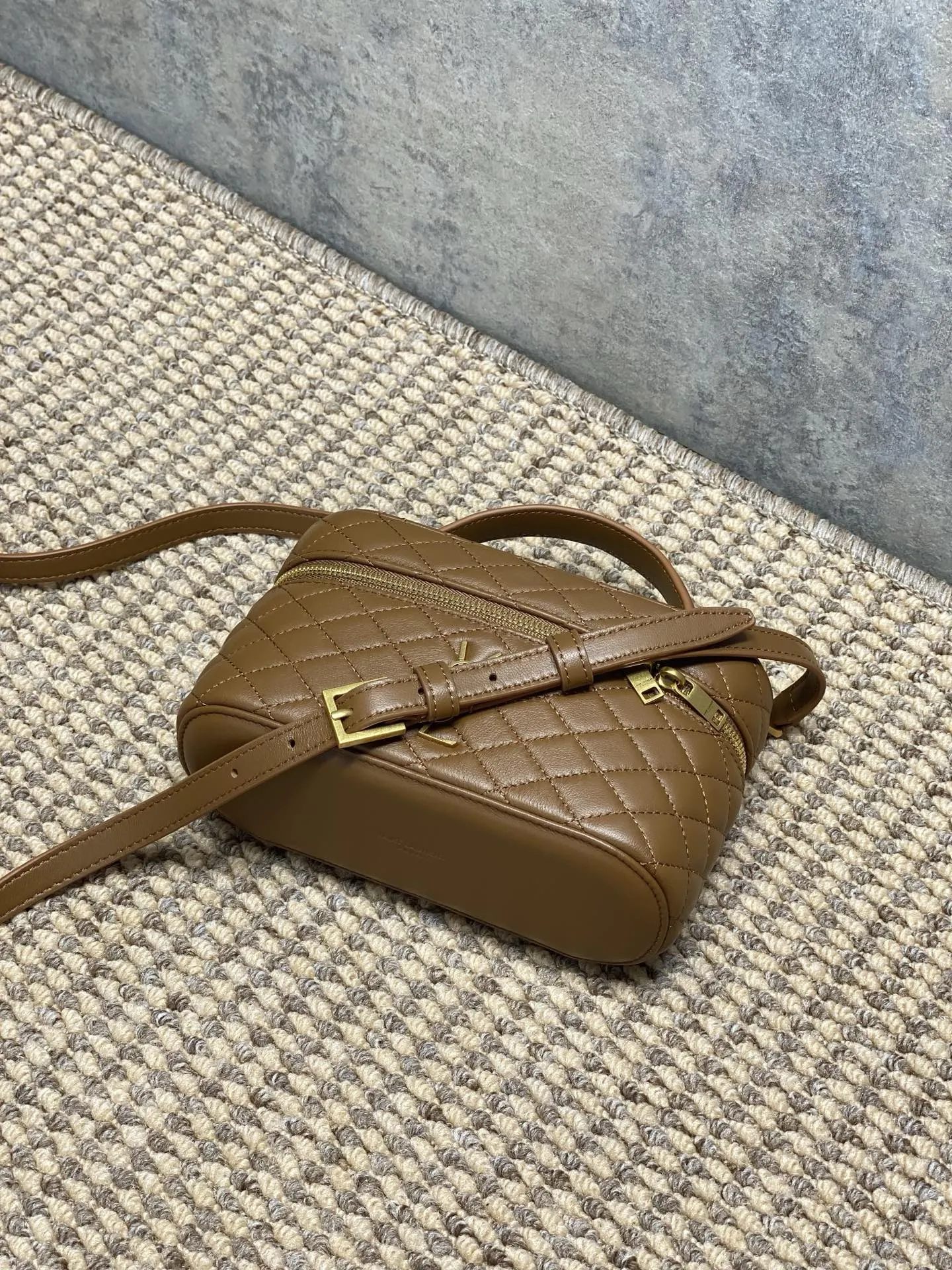 Yves Saint Laurent 棕色小gabyボックスバッグ - 画像 (6)