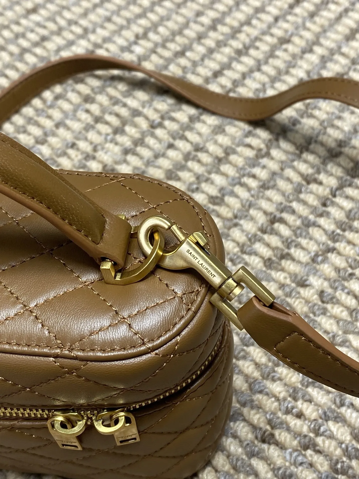 Yves Saint Laurent 棕色小gabyボックスバッグ - 画像 (8)