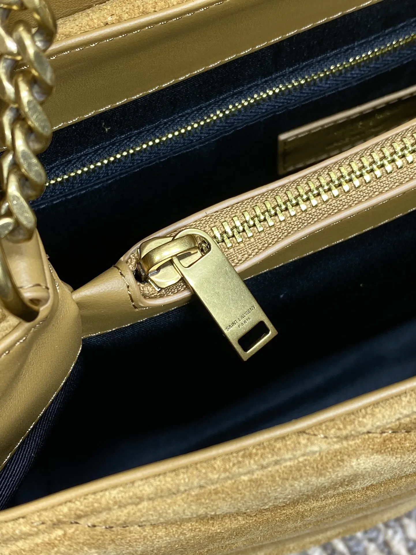 Yves Saint Laurent イエロー麂皮大号長形信封挎包 - 画像 (8)