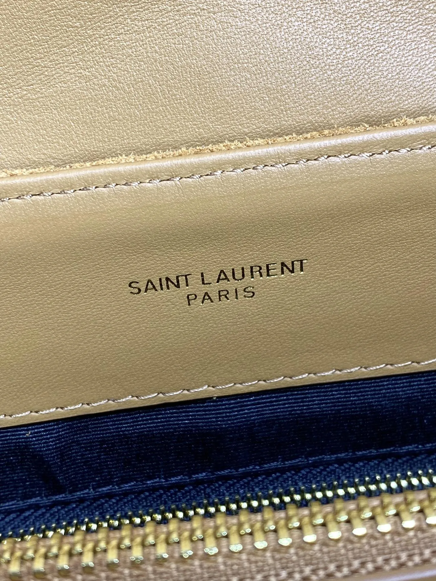 Yves Saint Laurent イエロー麂皮大号長形信封挎包 - 画像 (9)