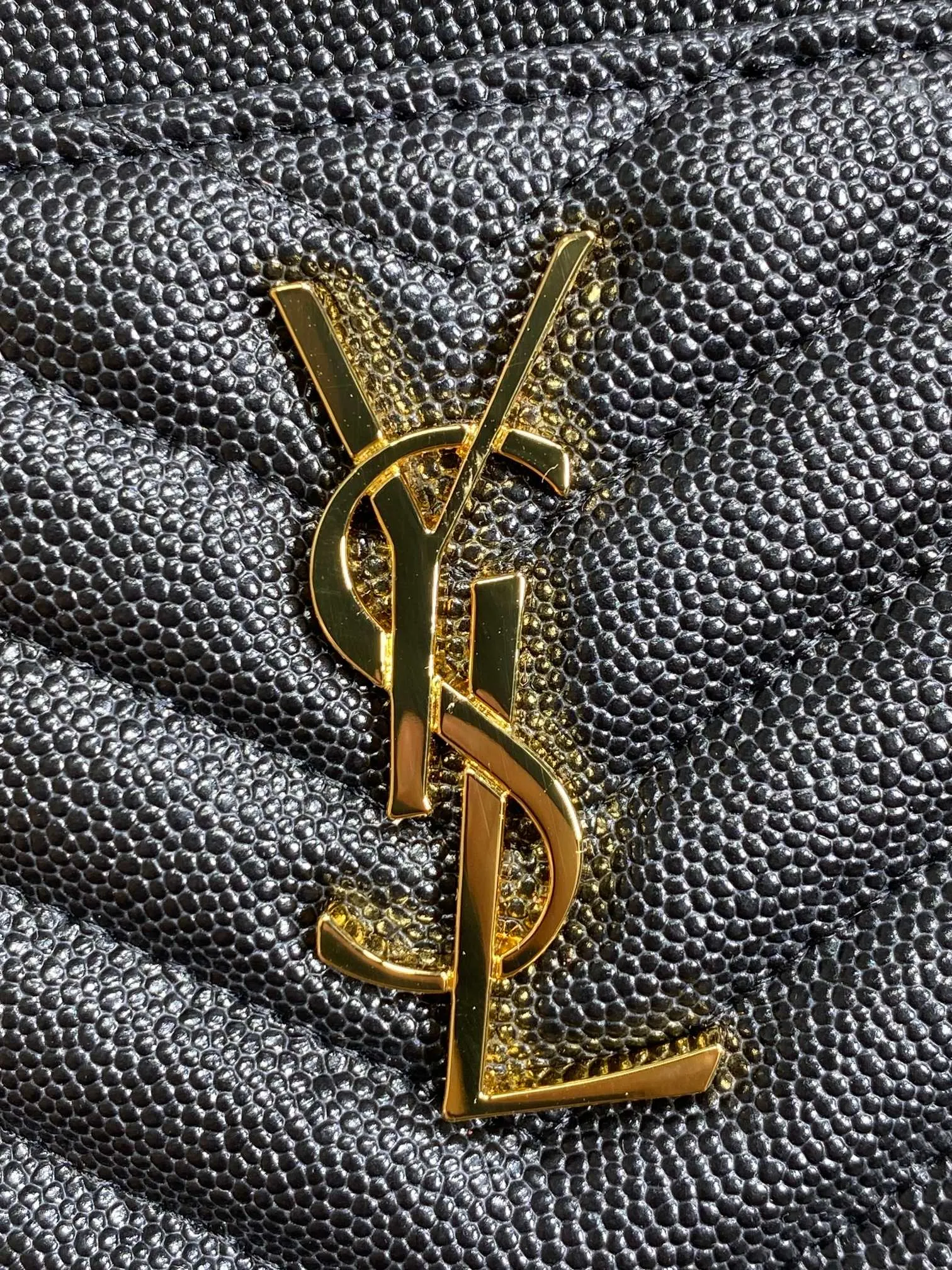 サンローランYSLブラック魚子酱ジップクラッチ - 画像 (6)