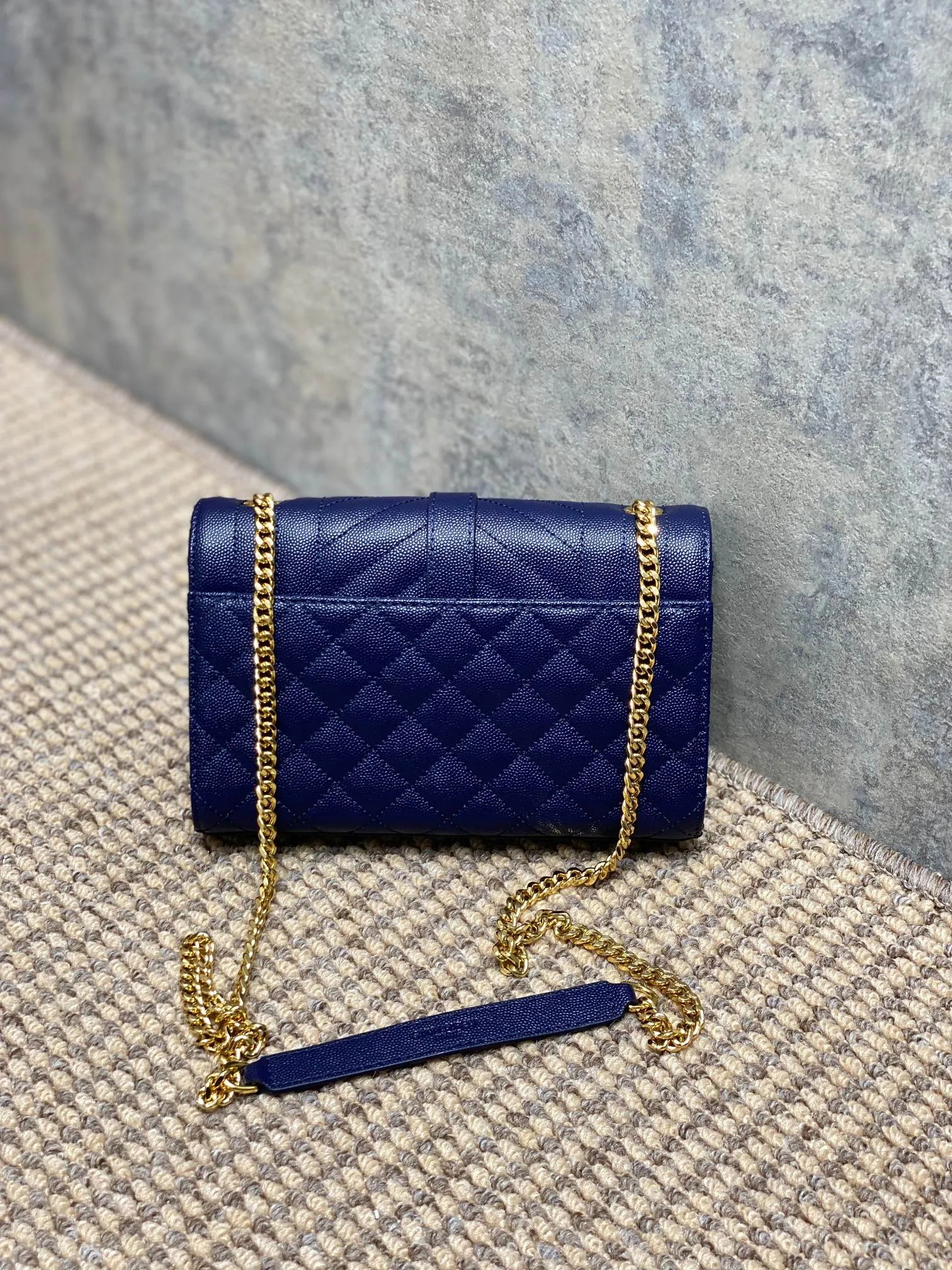 Yves Saint Laurent ブルー 真皮球紋付レターパック - 画像 (3)