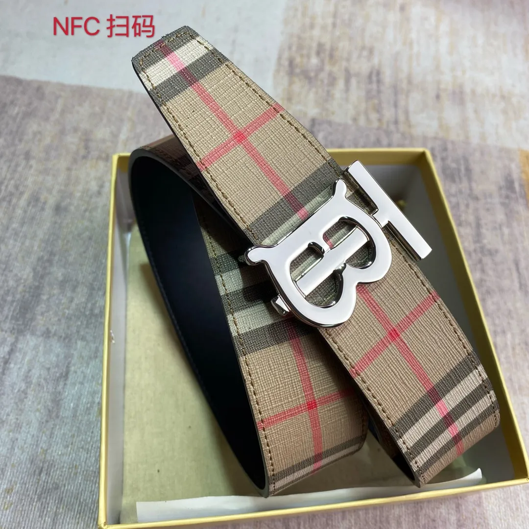 Burberry 新作ベージュチェックレザーベルト - 画像 (9)