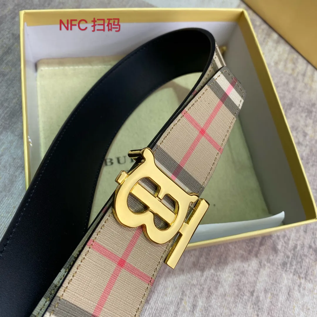 Burberry 新作ベージュチェックレザーベルト - 画像 (4)