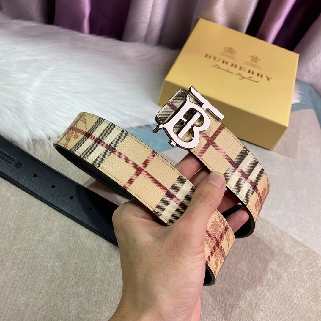Burberry 新作ベージュチェックレザーベルト - 画像 (3)