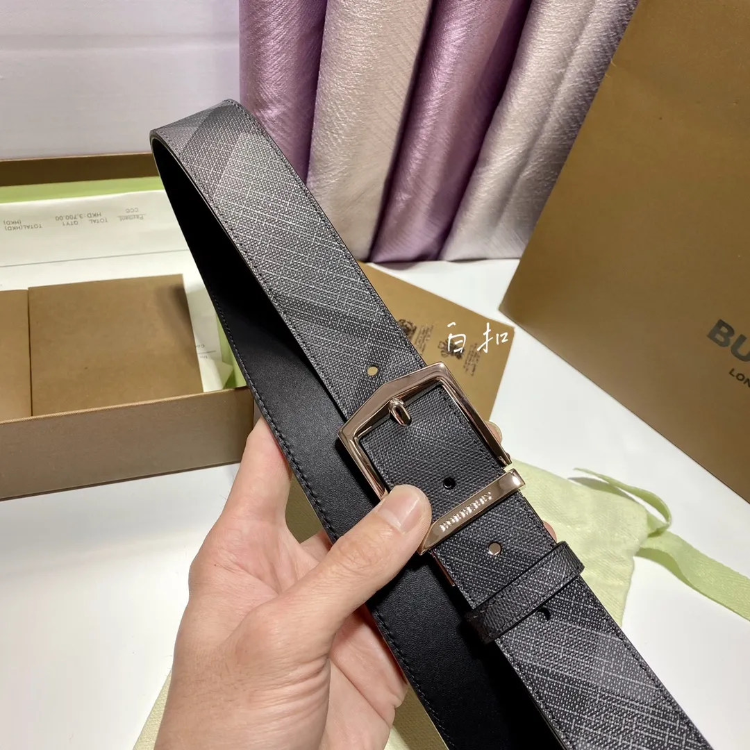 Burberry 新作グレーベルトチェック柄 - 画像 (8)