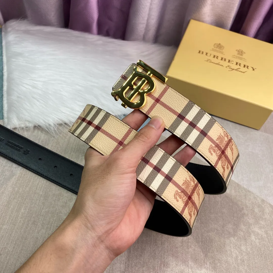 Burberry 新作ベージュチェックレザーベルト - 画像 (3)