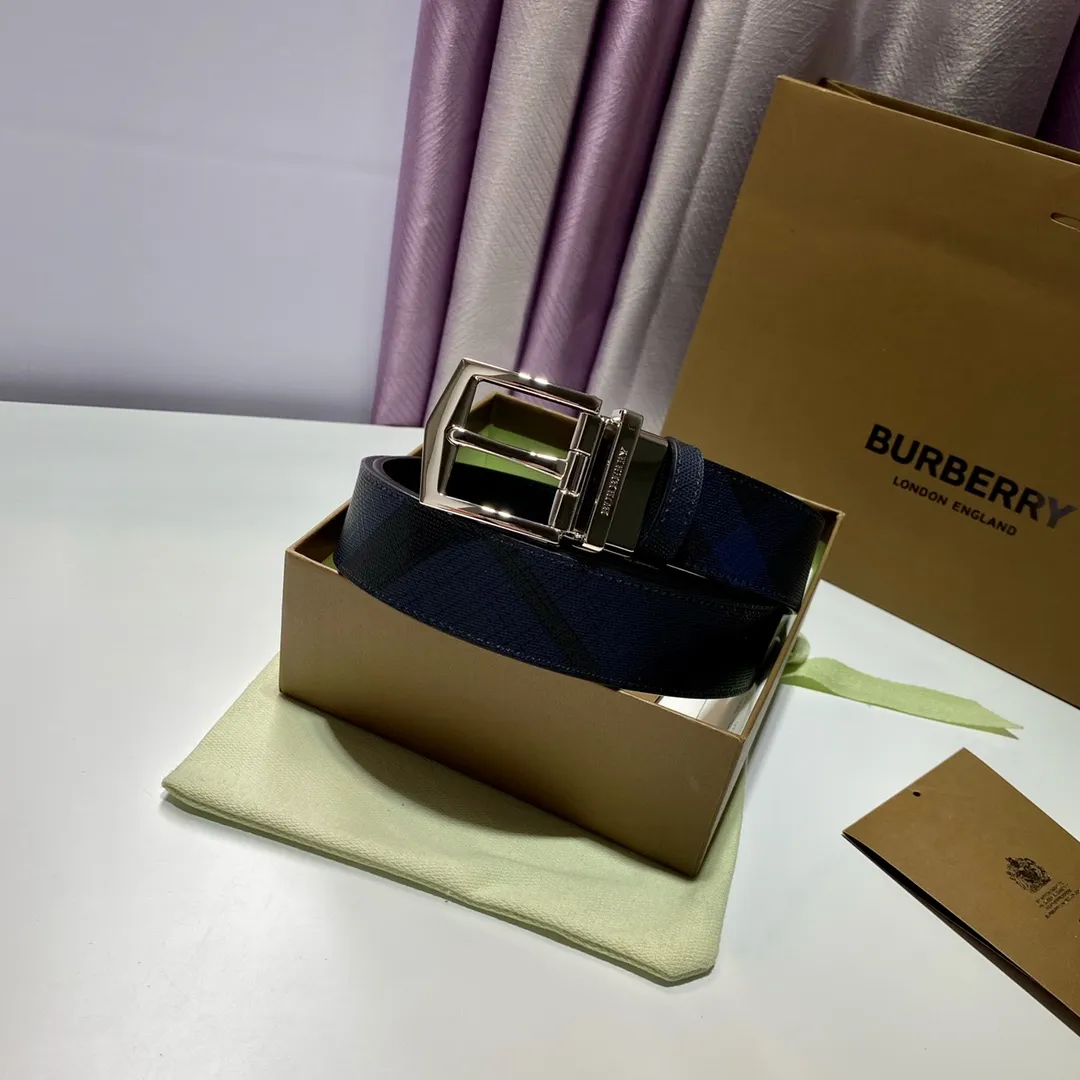 Burberry 新作ブルーベルトシルバーローテーションバックル - 画像 (4)