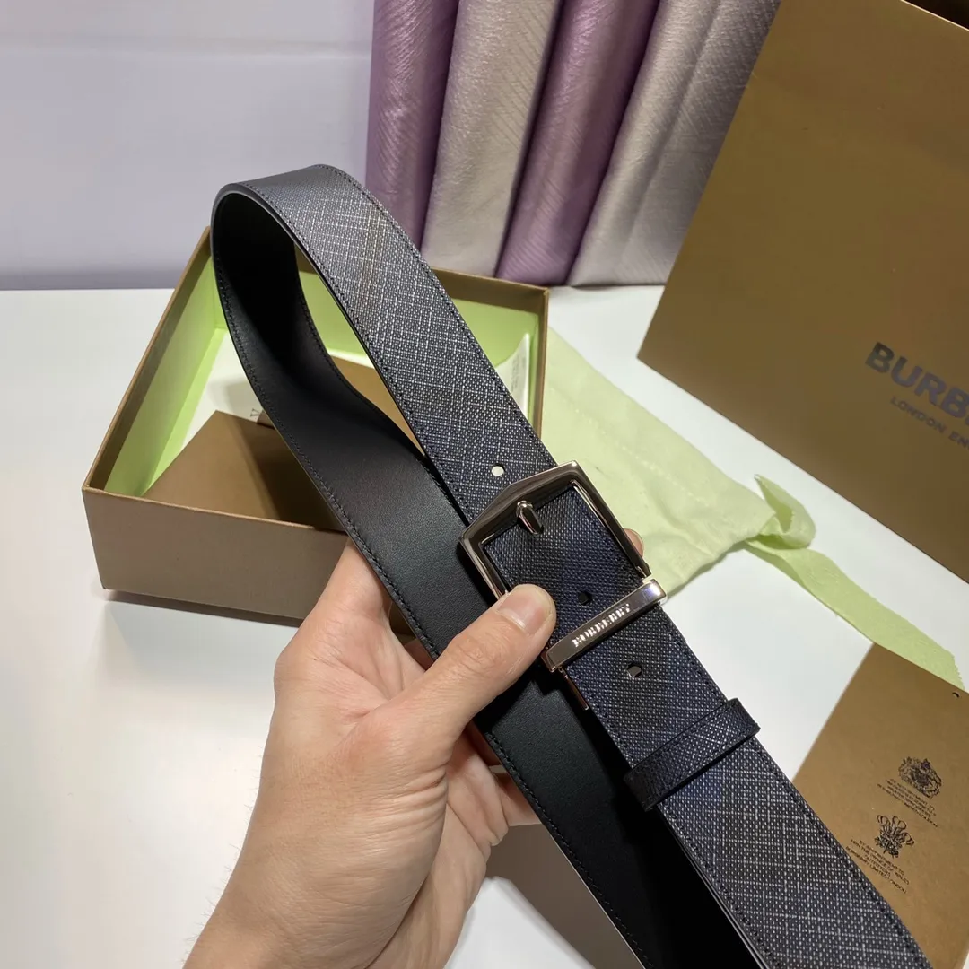 Burberry 新作ブルーベルトシルバーローテーションバックル - 画像 (9)