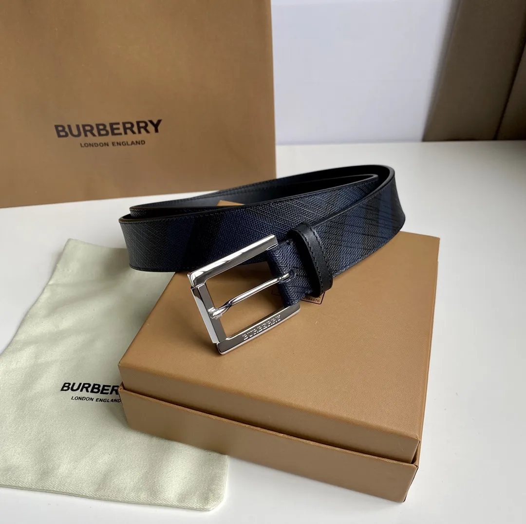 Burberry 新作ロンドングレンチェックベルト ブラック