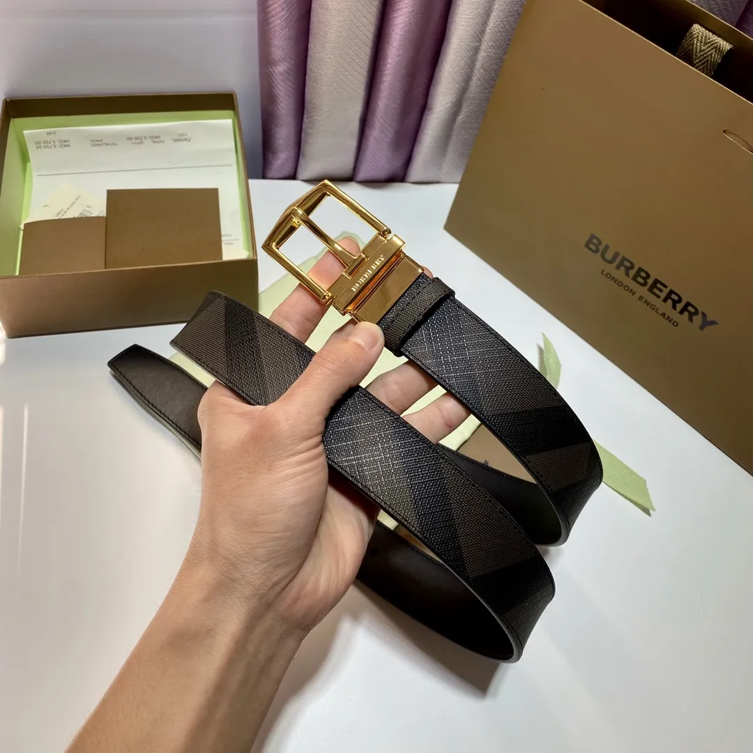 バーバリー 新作 ブラックチェック ベルト