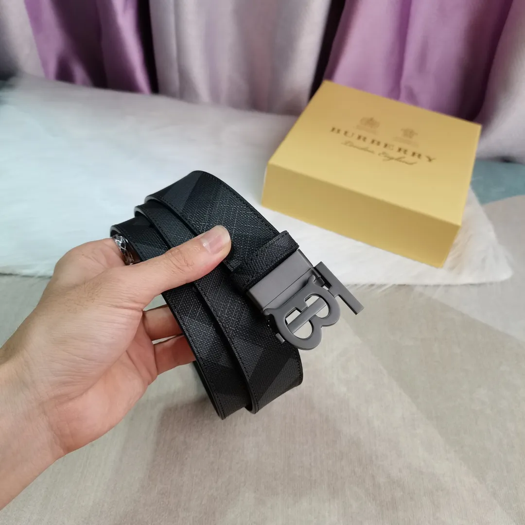 Burberry 新作黒London格子皮革ベルト - 画像 (4)