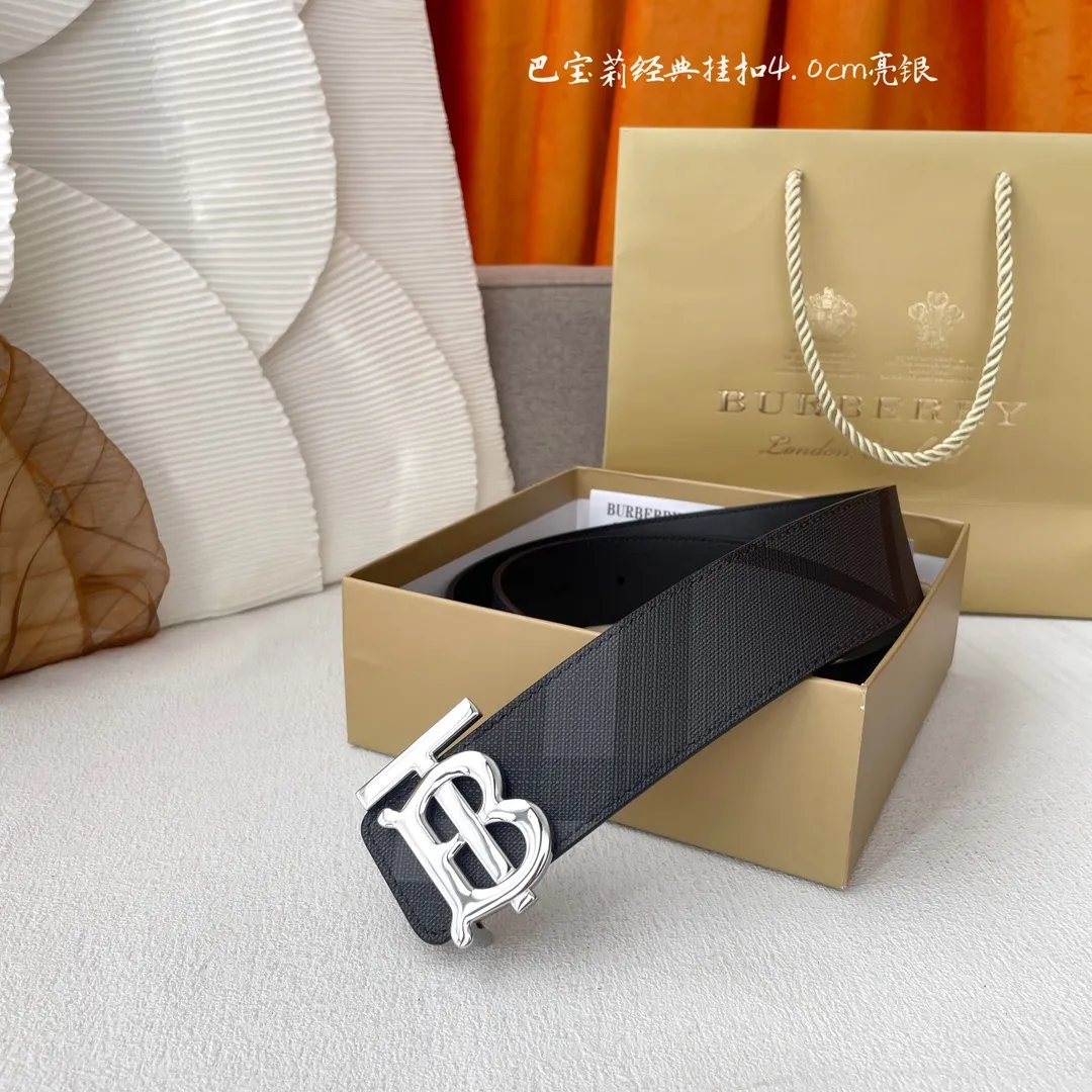 バーバリーブラックPVCベルト新作クラシックチェック