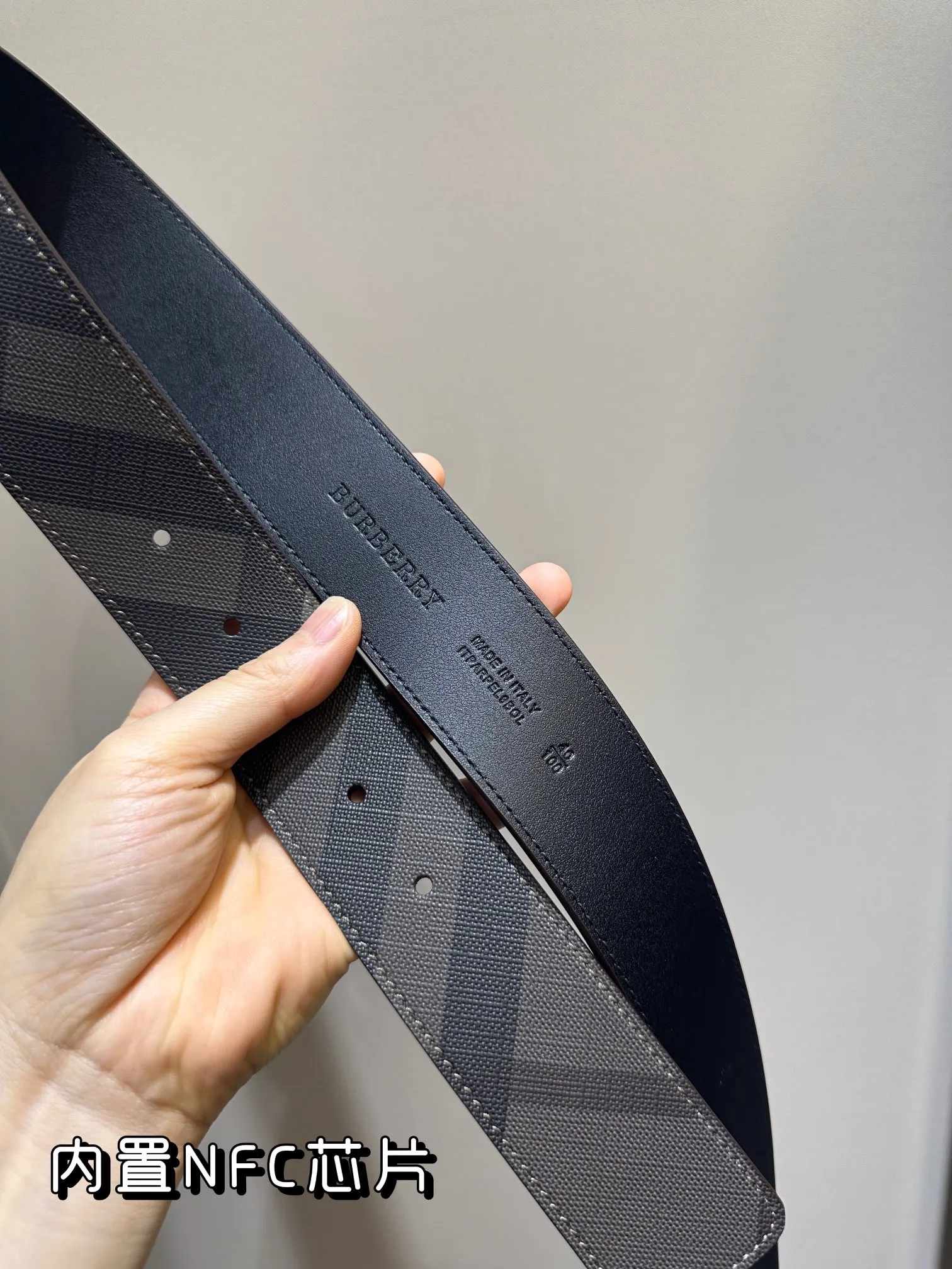 バーバリーTBシリーズ新作ベルト黒ブルー格子柄 - 画像 (7)