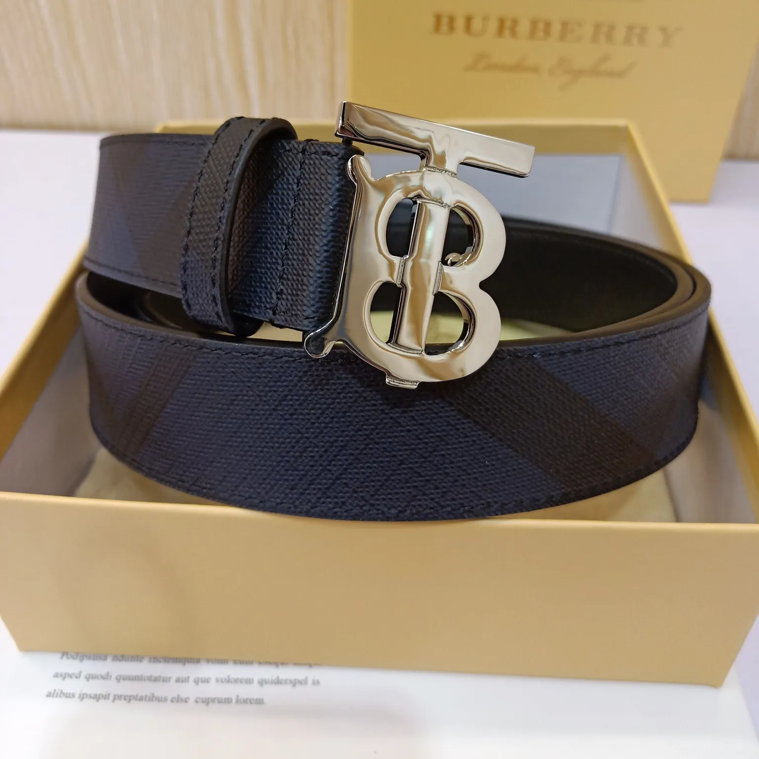 Burberry 新作 ブラック ベルト TBロゴデザイン - 画像 (5)