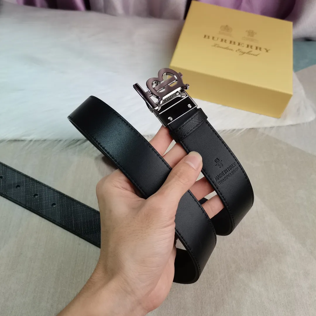 Burberry 新作黒London格子レザーベルト - 画像 (5)