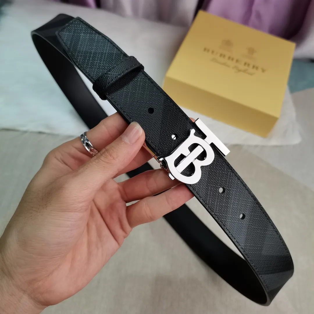 Burberry 新作黒London格子レザーベルト - 画像 (9)