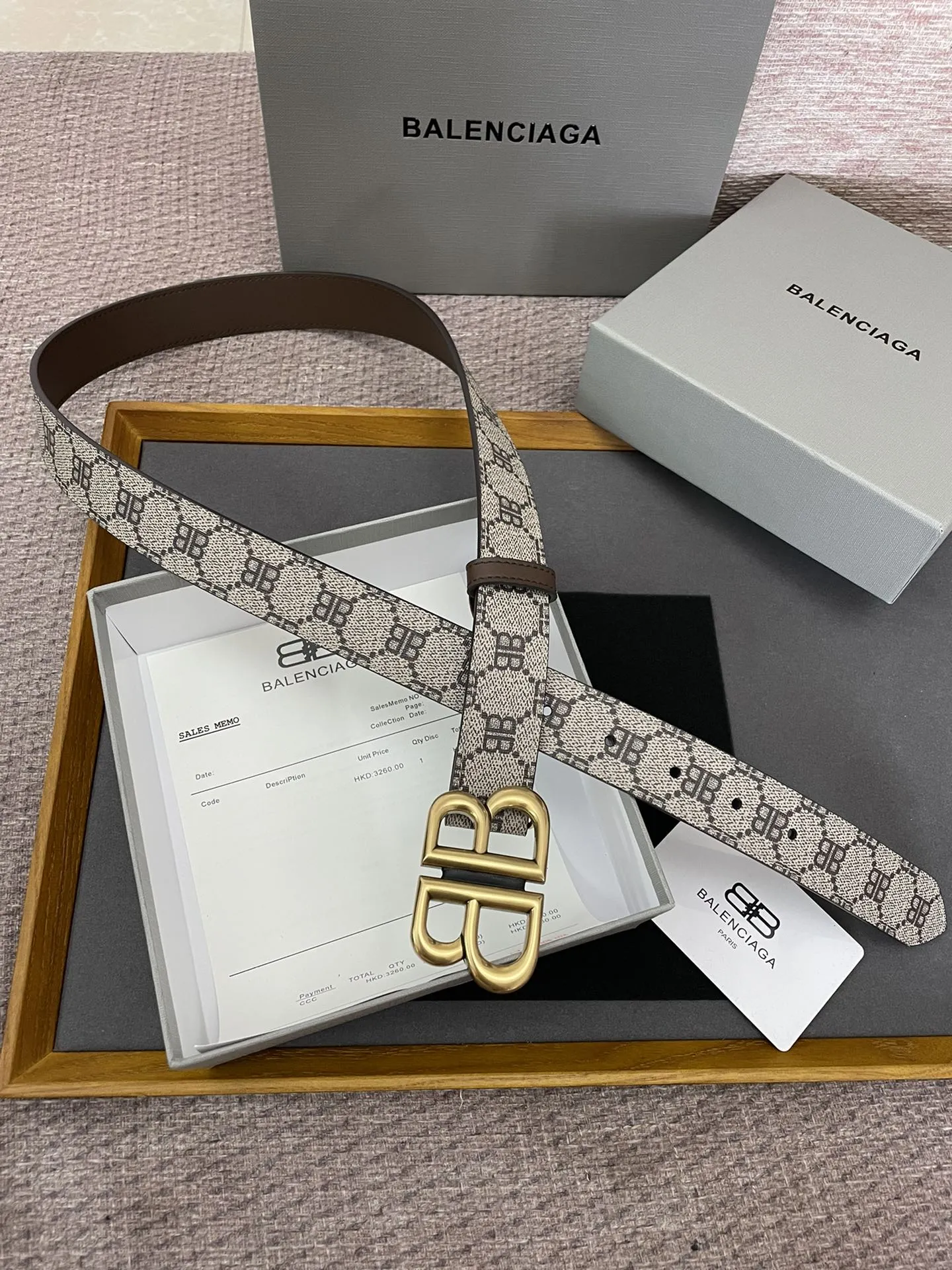 BALENCIAGA 新作ベージュプリントベルト - 画像 (7)