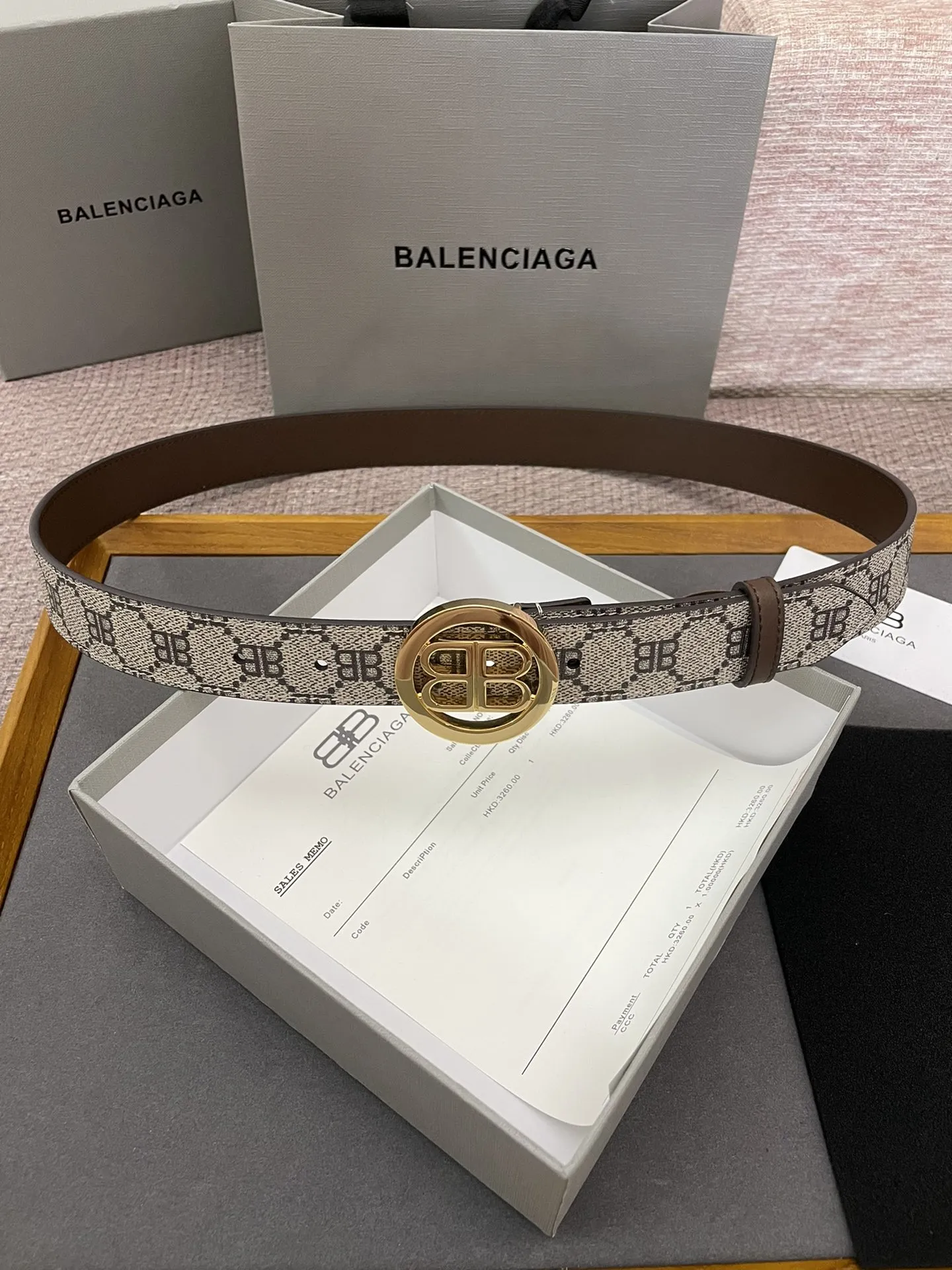 BALENCIAGA 新作ベージュレザーベルト - 画像 (7)