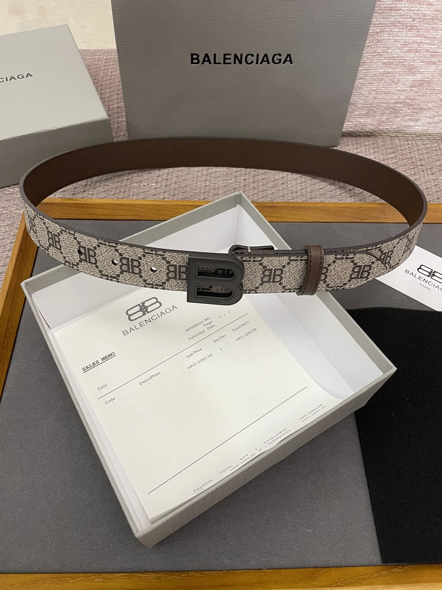 BALENCIAGA 新作ベージュプリントベルト - 画像 (7)