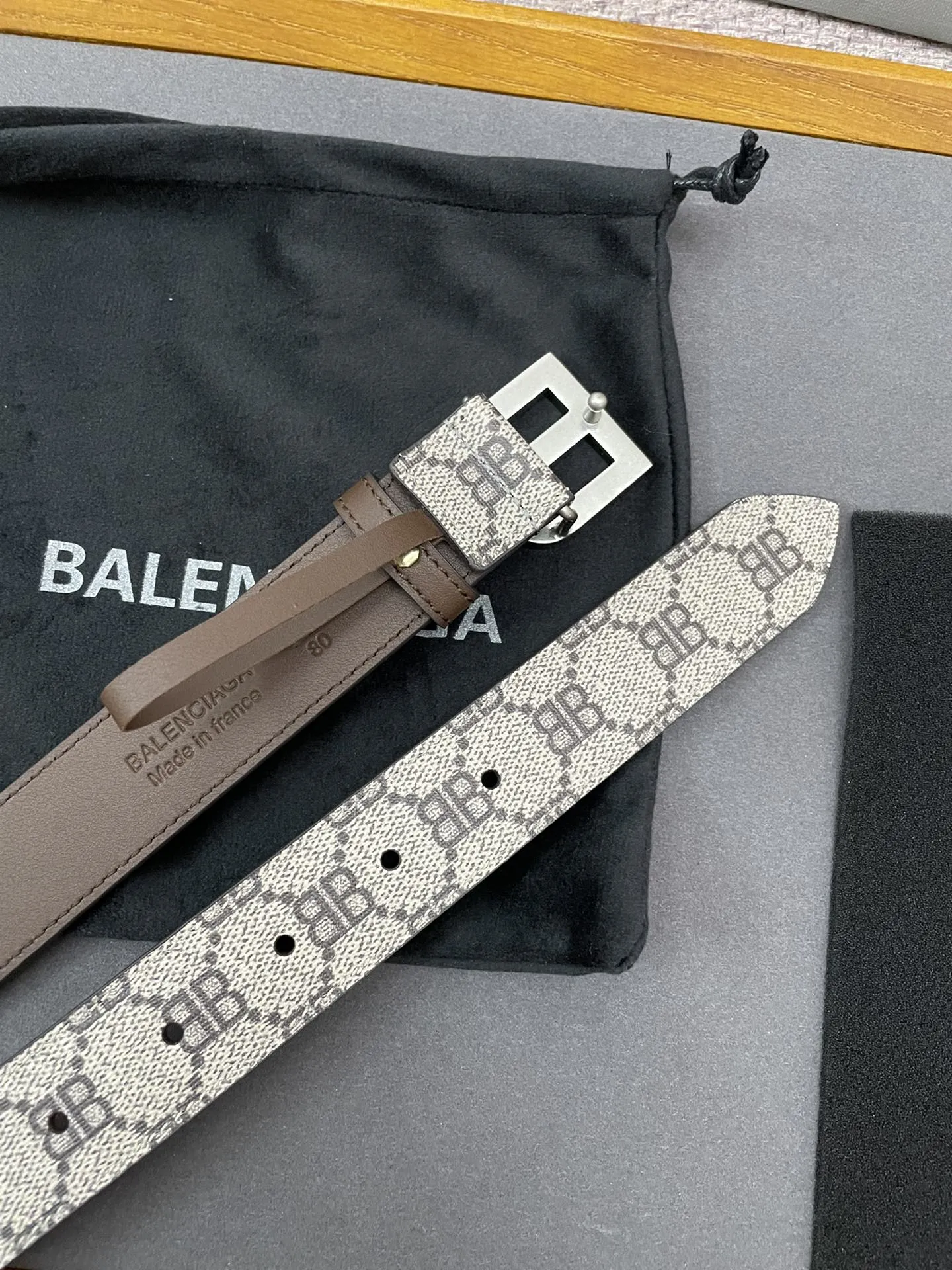 BALENCIAGA 新作ベージュBB柄ベルト3.0cm - 画像 (5)