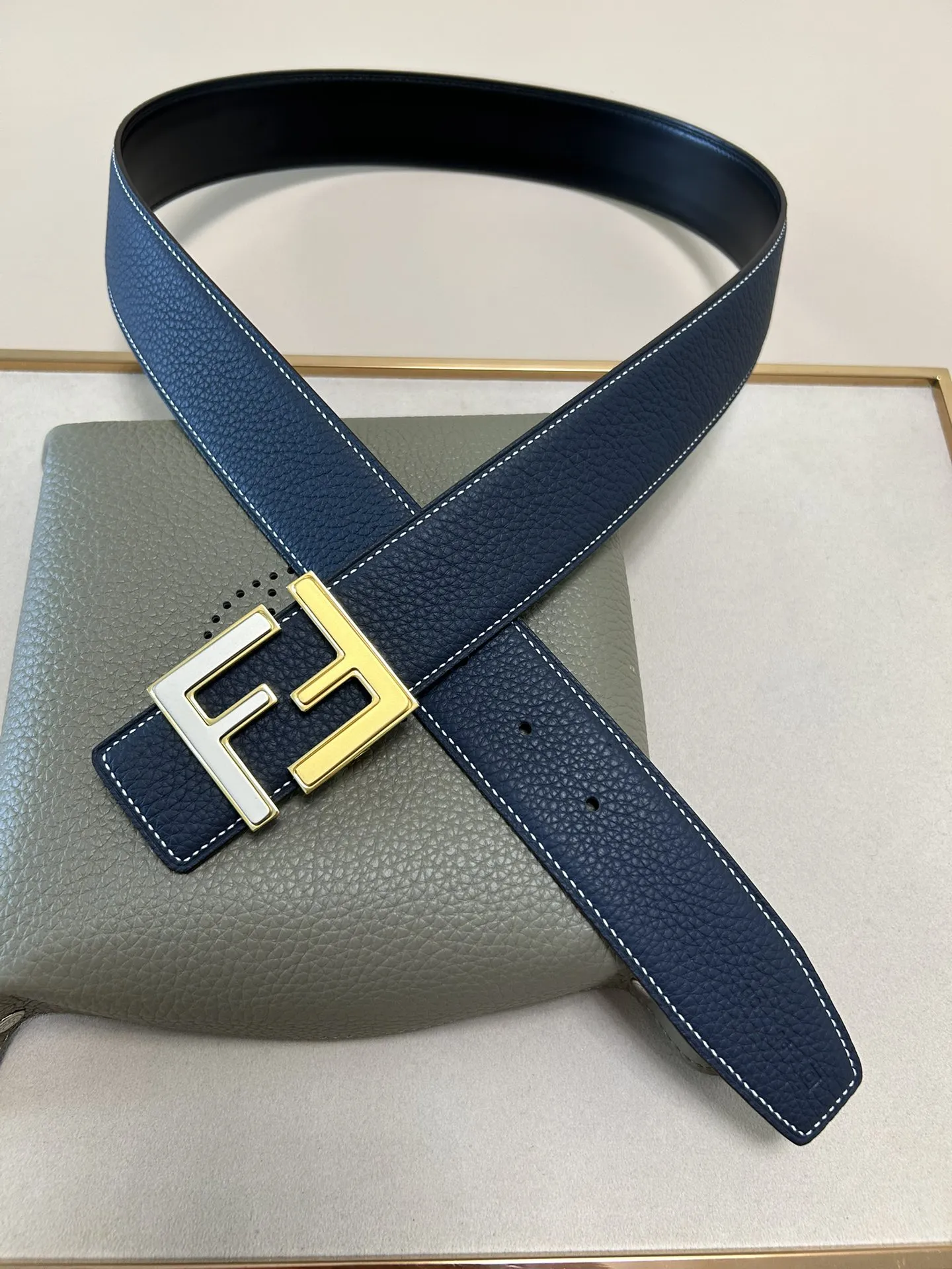 FENDI新作黒ダブルリングベルト - 画像 (4)